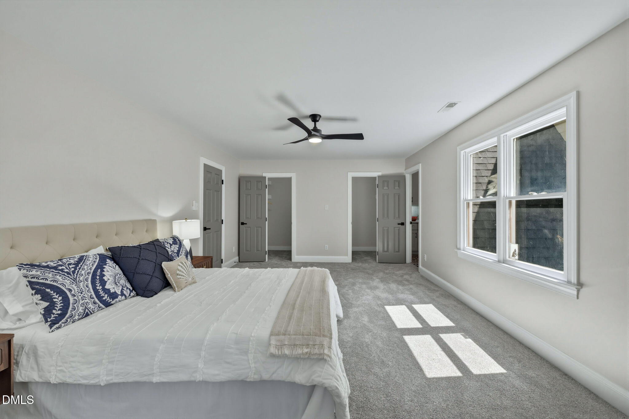 600 Brittany Bay E Property Photo 19