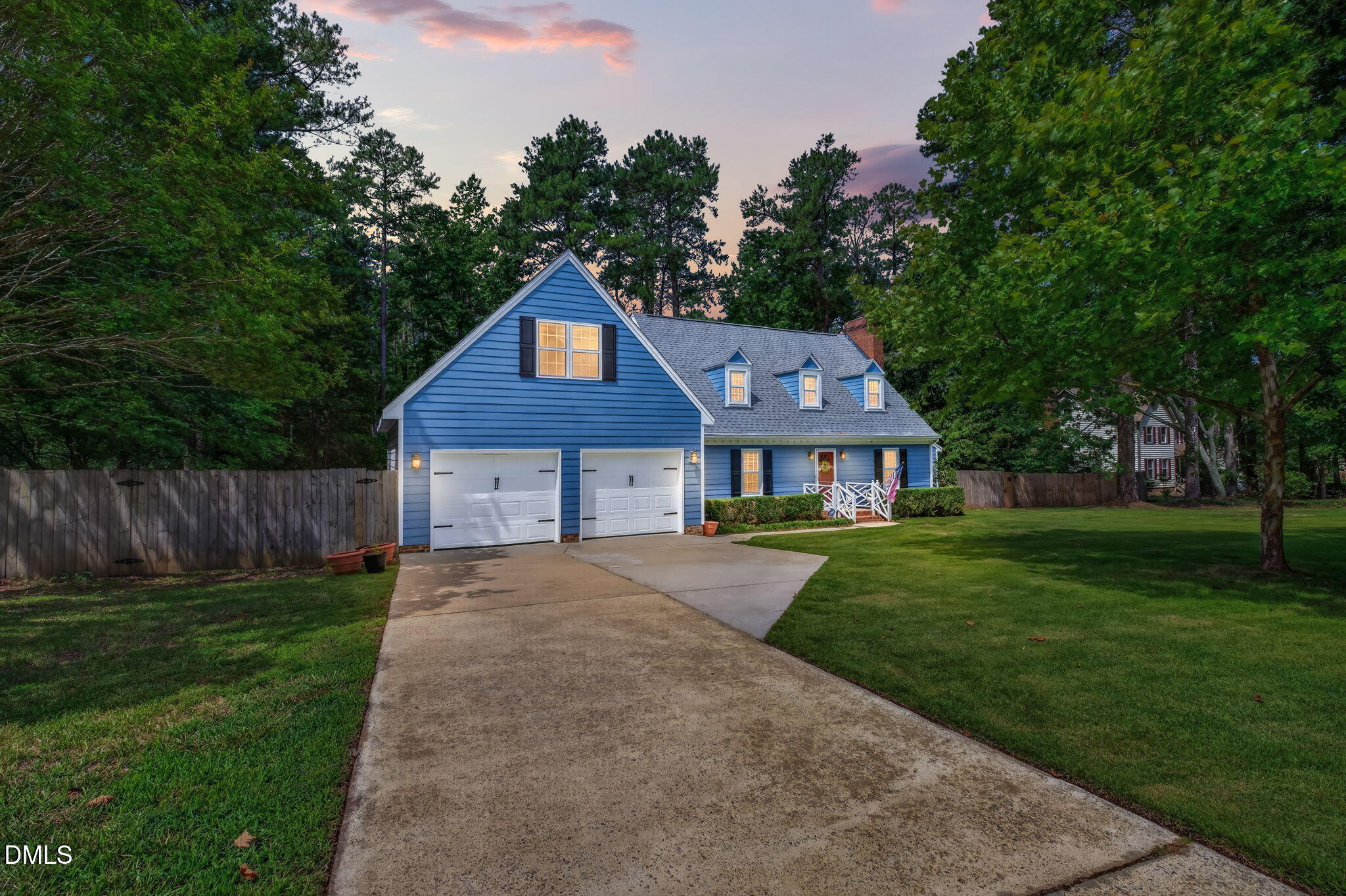 2900 Meadowview Court Property Photo 1