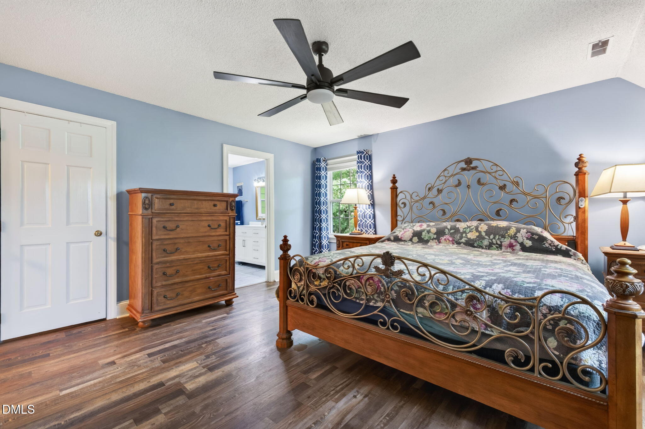 2900 Meadowview Court Property Photo 23