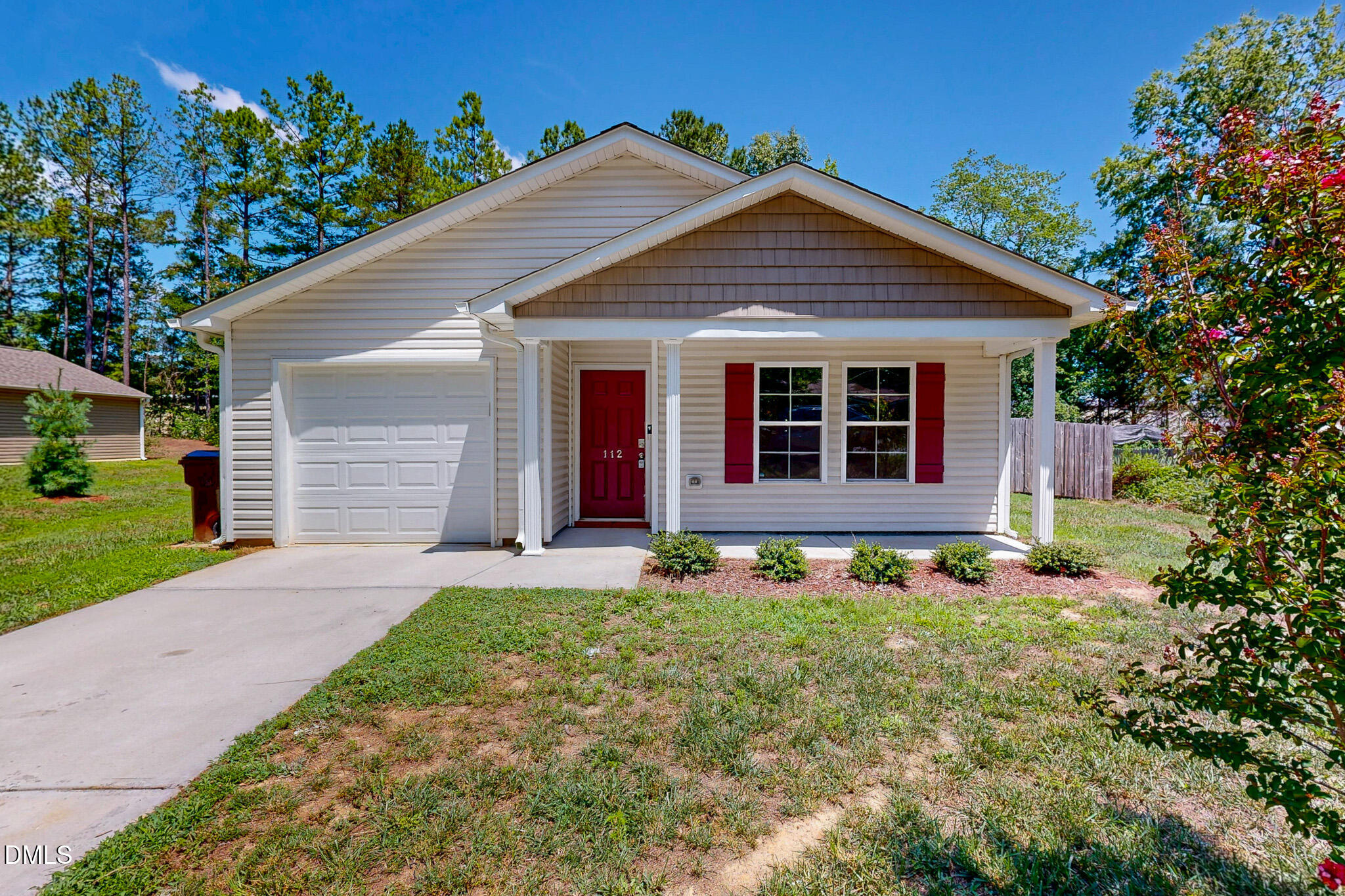 112 Somerset Drive Property Photo 1