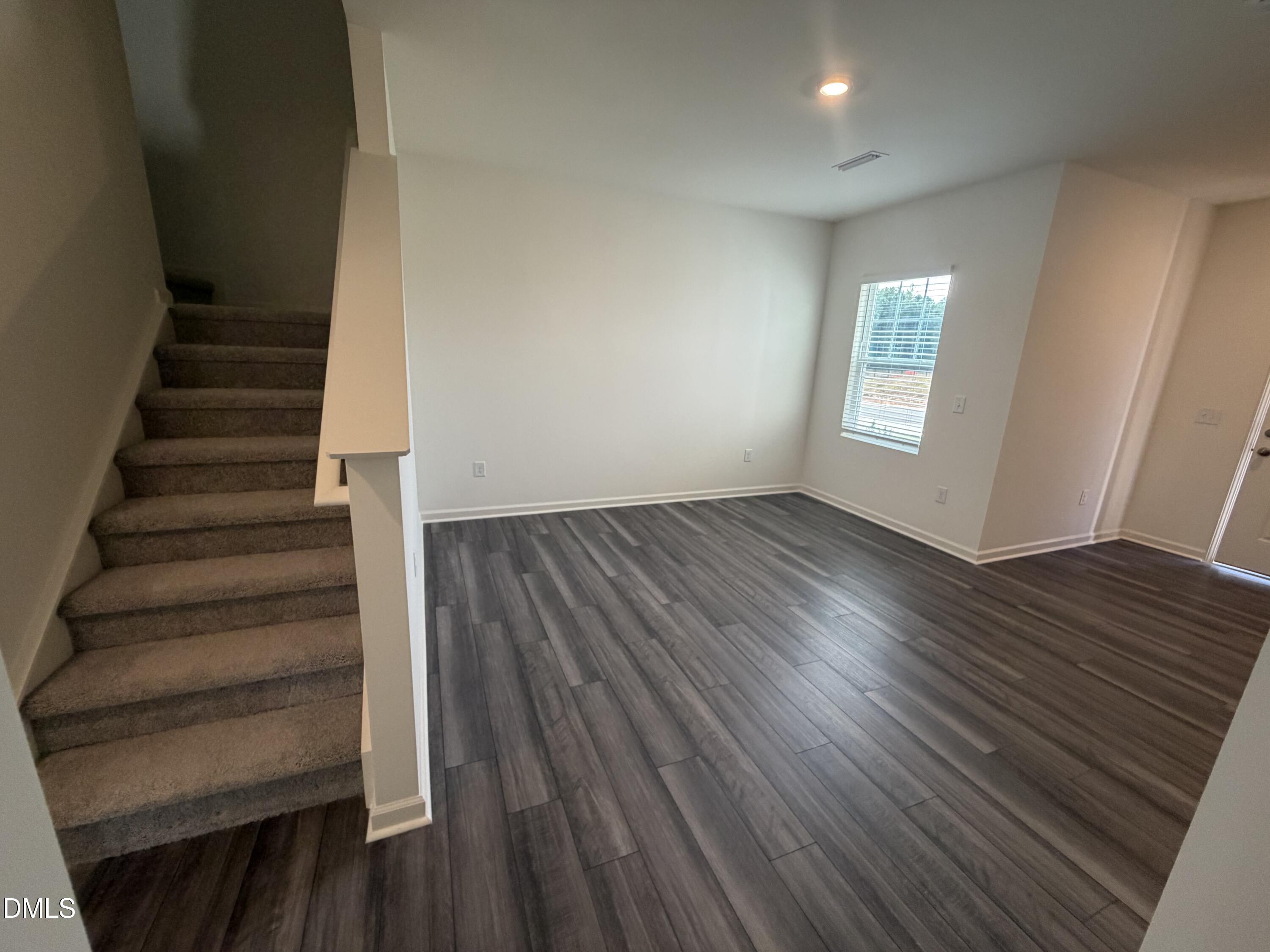 101 Valvanos Way Property Photo 10