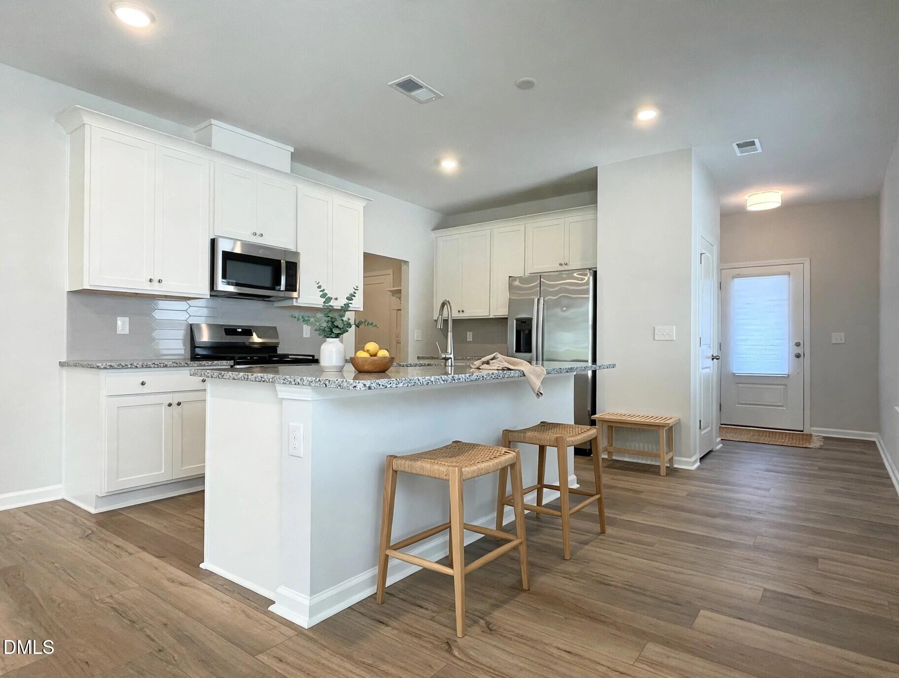 1605 Immagene Way Property Photo 4