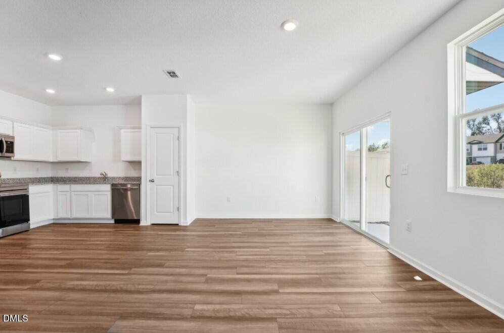 3057 Fulong Drive Property Photo 8
