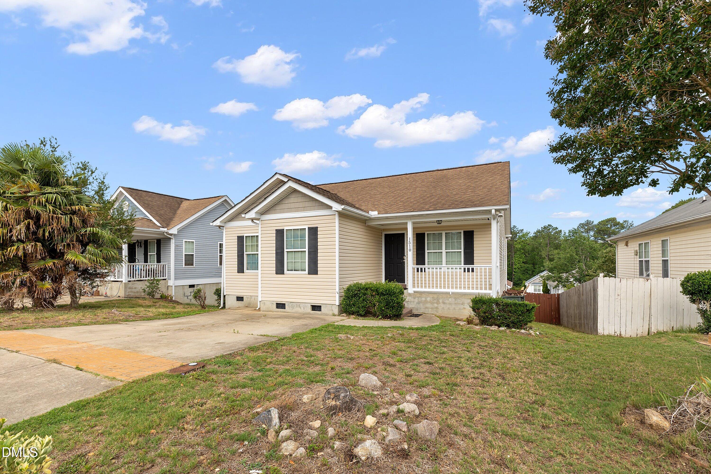 1510 Mark Massengill Drive Property Photo 2
