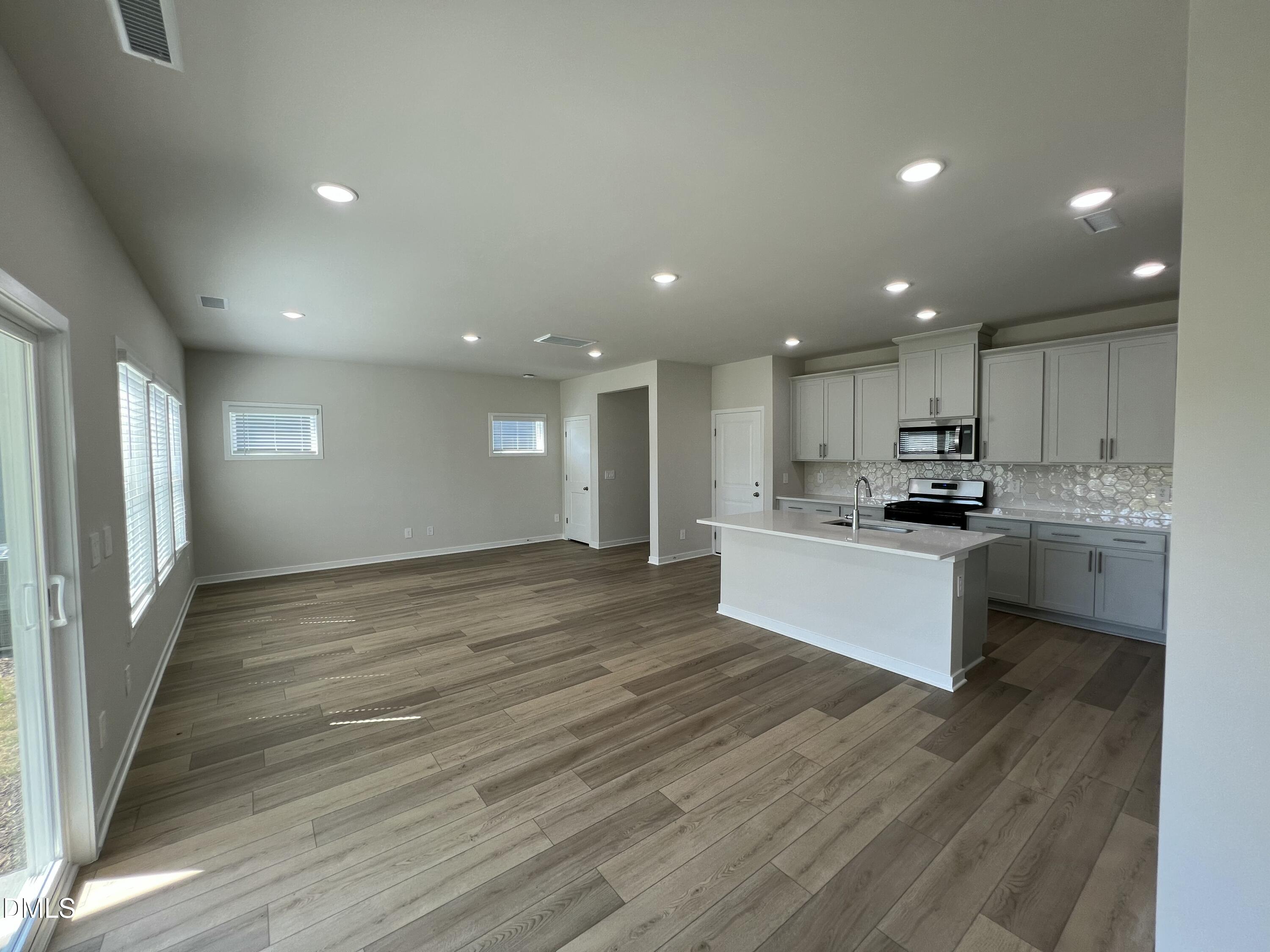 1417 Hatteras Road Property Photo 8