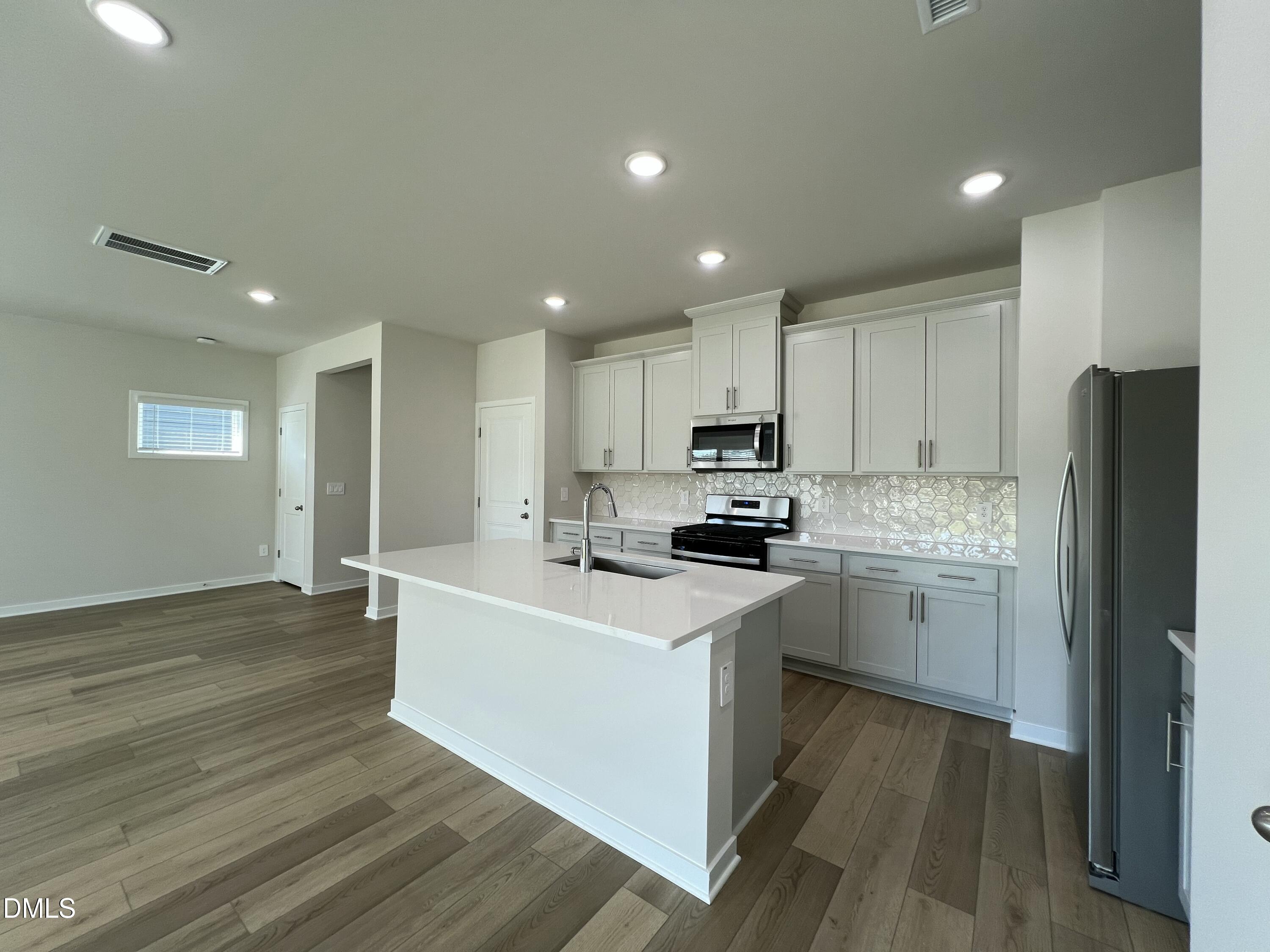 1417 Hatteras Road Property Photo 9