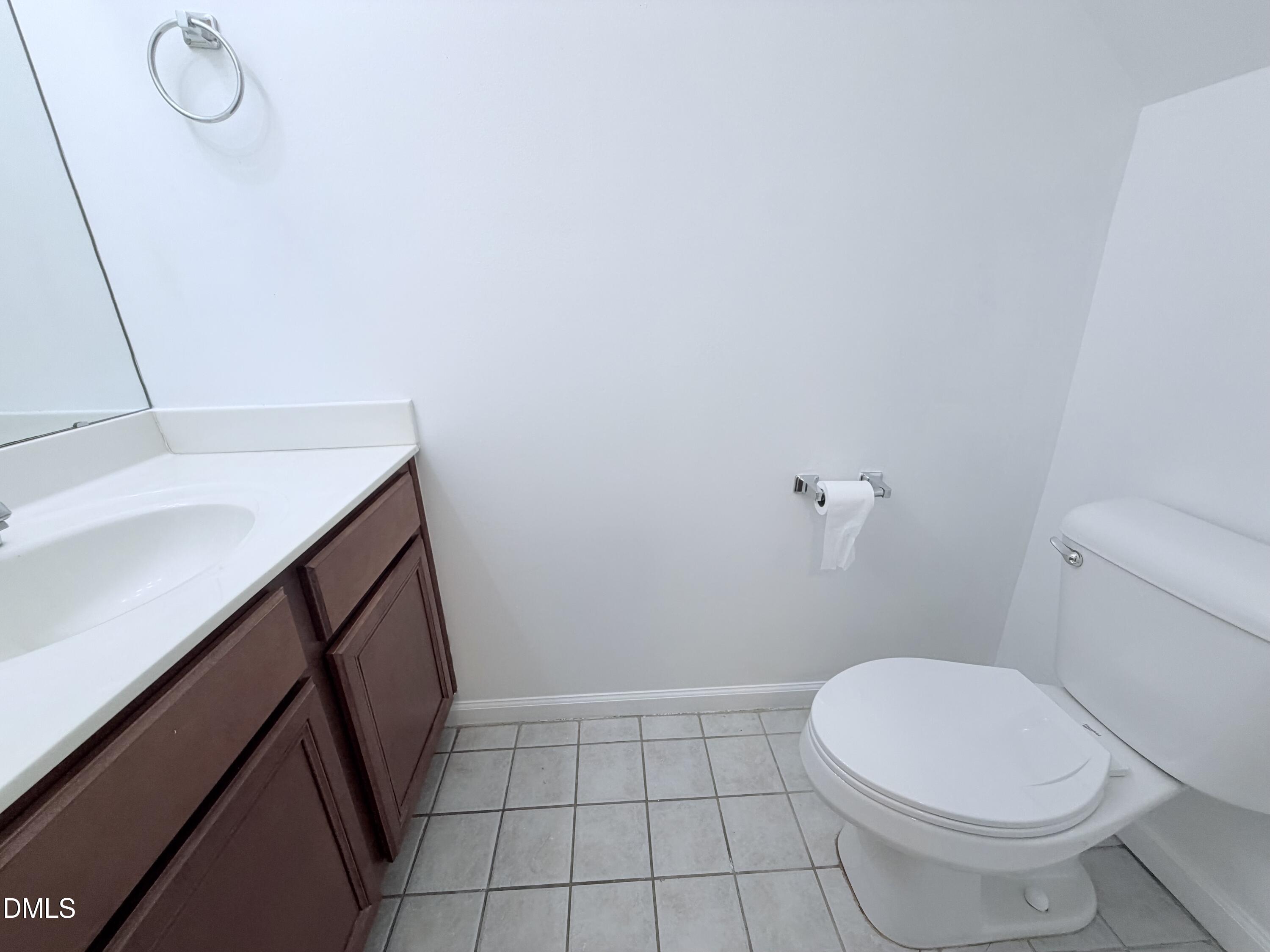 9915 Wasser Court Property Photo 5