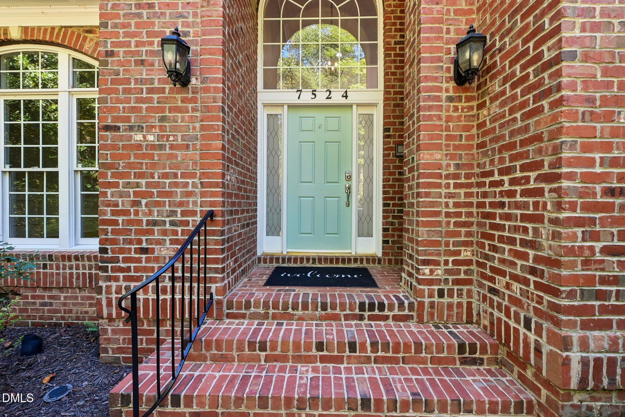 7524 Tynewind Drive Property Photo 4