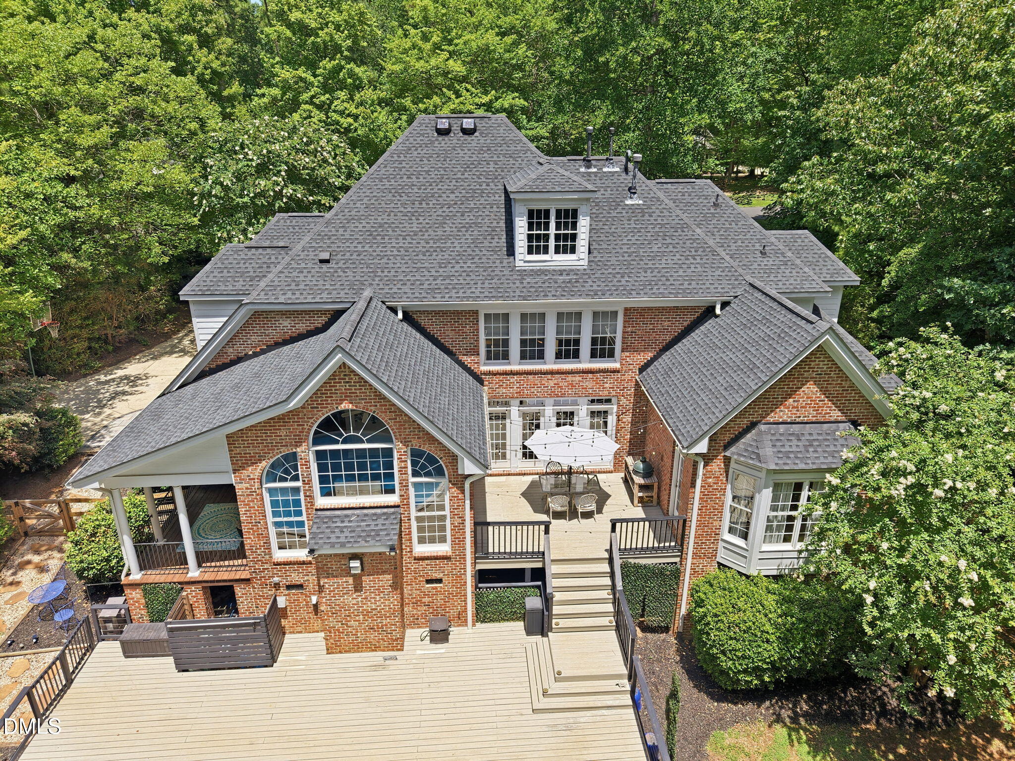 7524 Tynewind Drive Property Photo 8