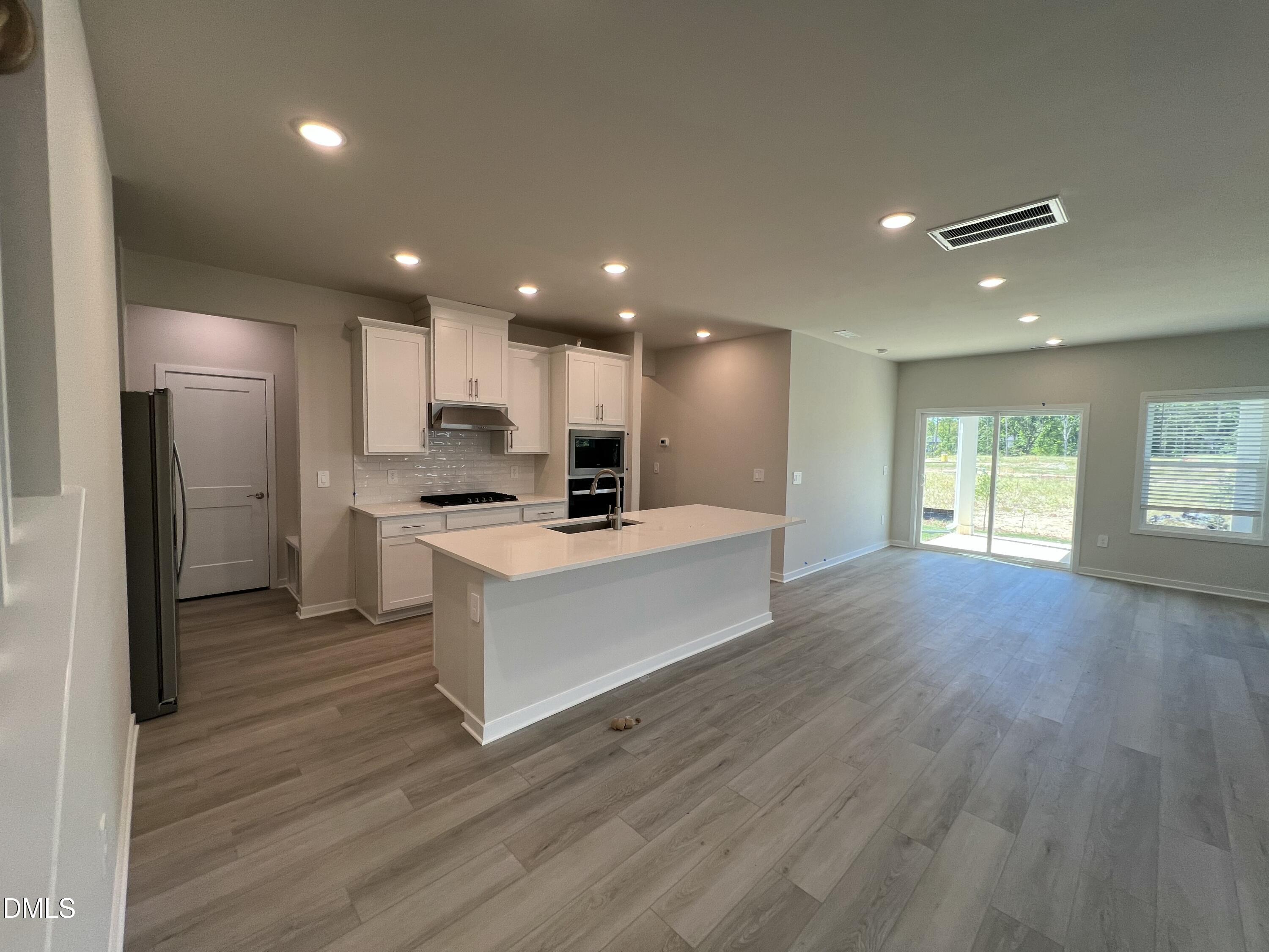 6117 Ivy Brook Trail Property Photo 4
