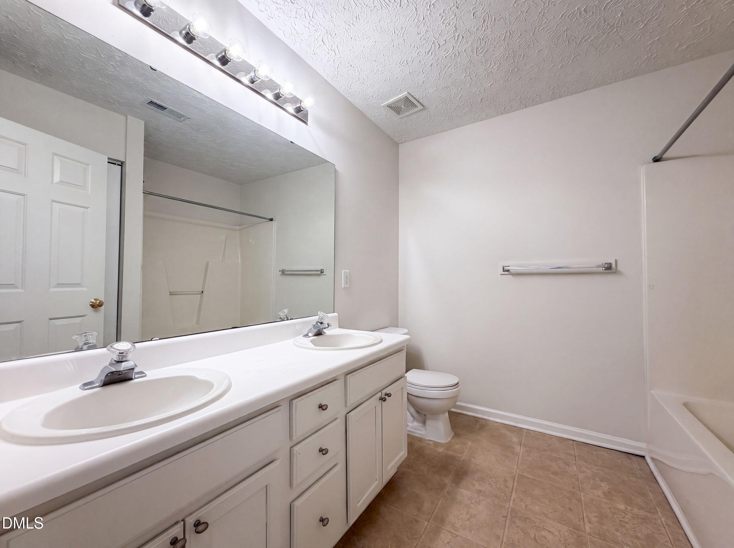 3358 Neptune Drive Property Photo 12