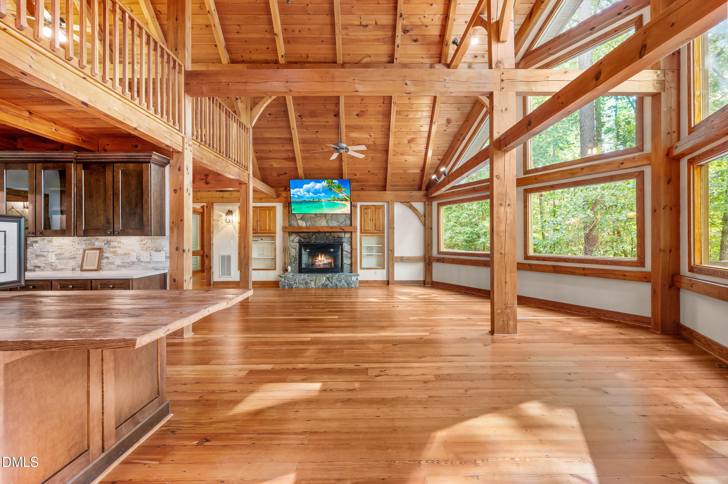 1621 Pearces Road Property Photo 12