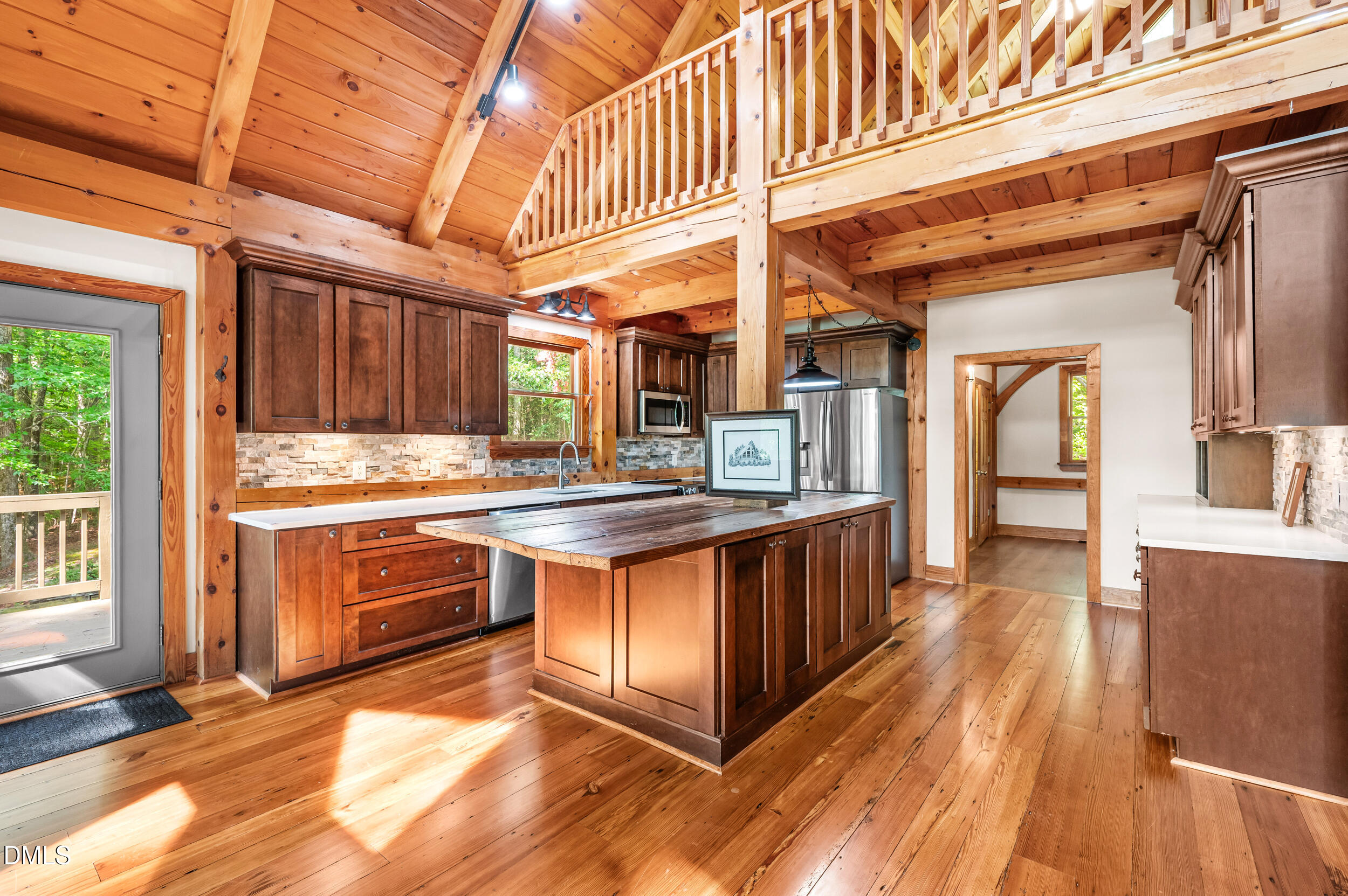 1621 Pearces Road Property Photo 15