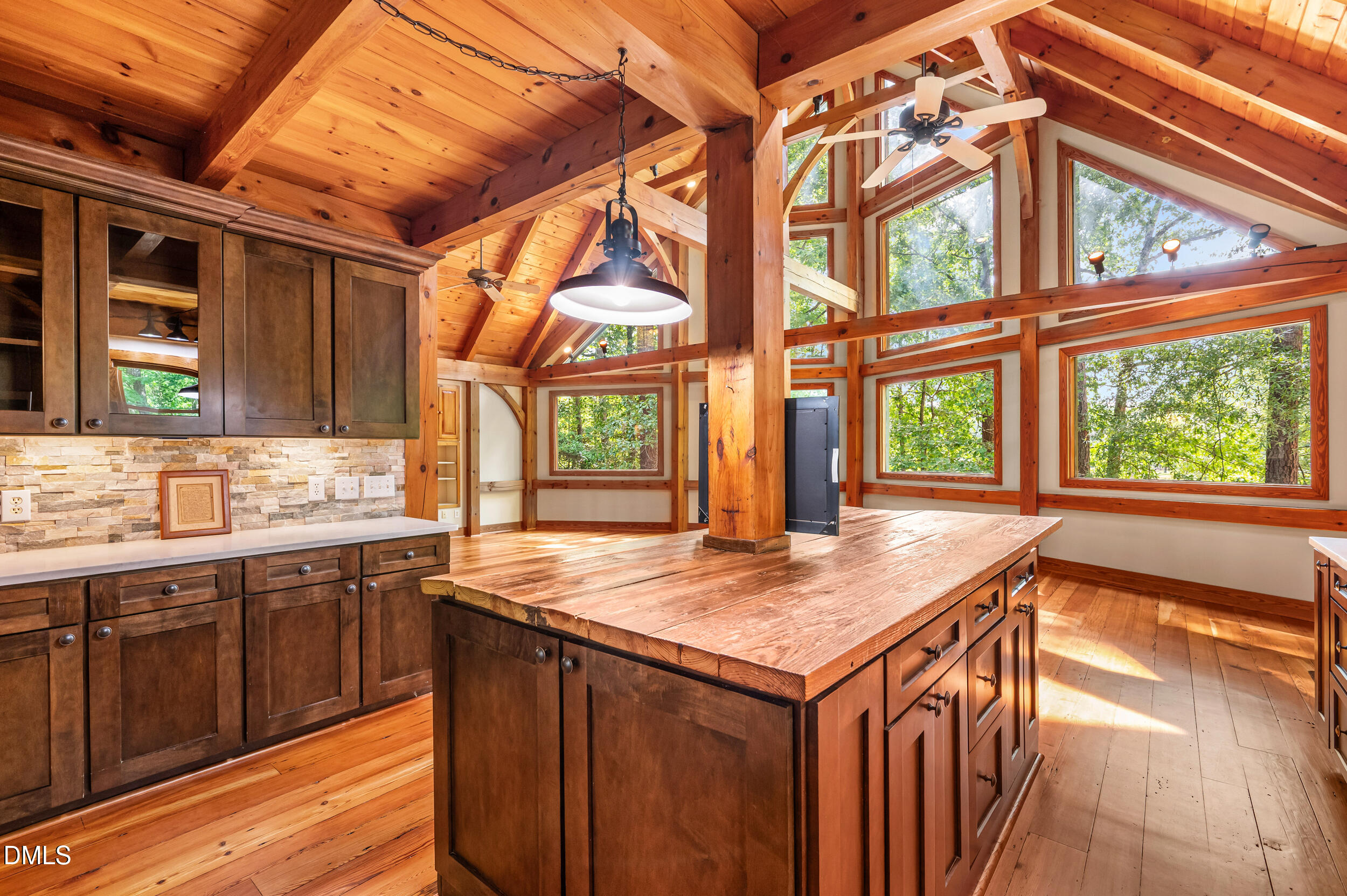 1621 Pearces Road Property Photo 19