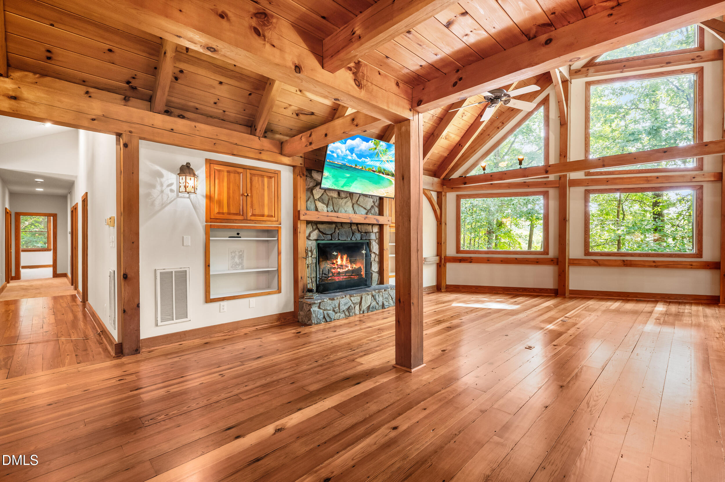 1621 Pearces Road Property Photo 25