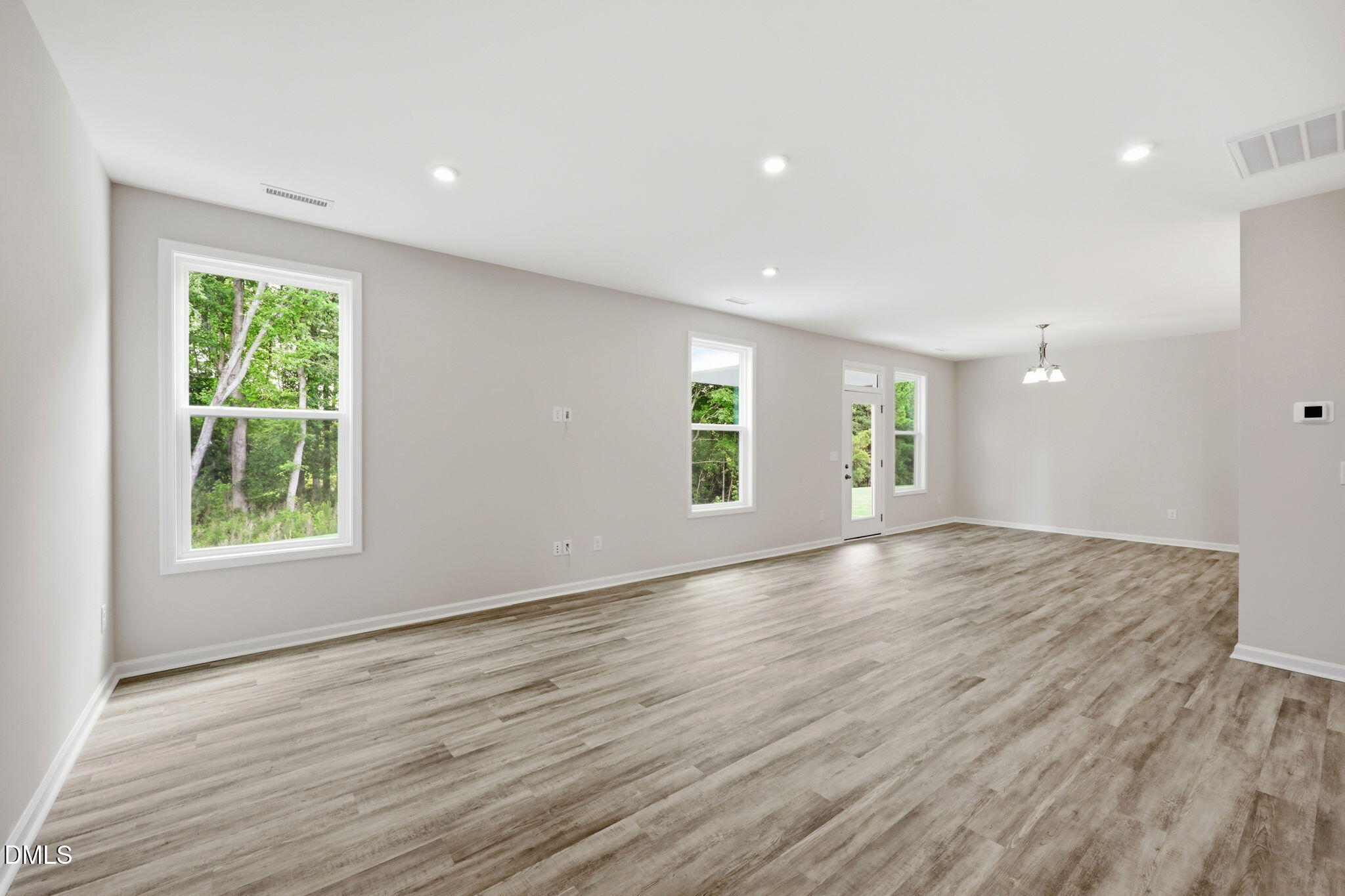 135 Railcar Way Property Photo 6