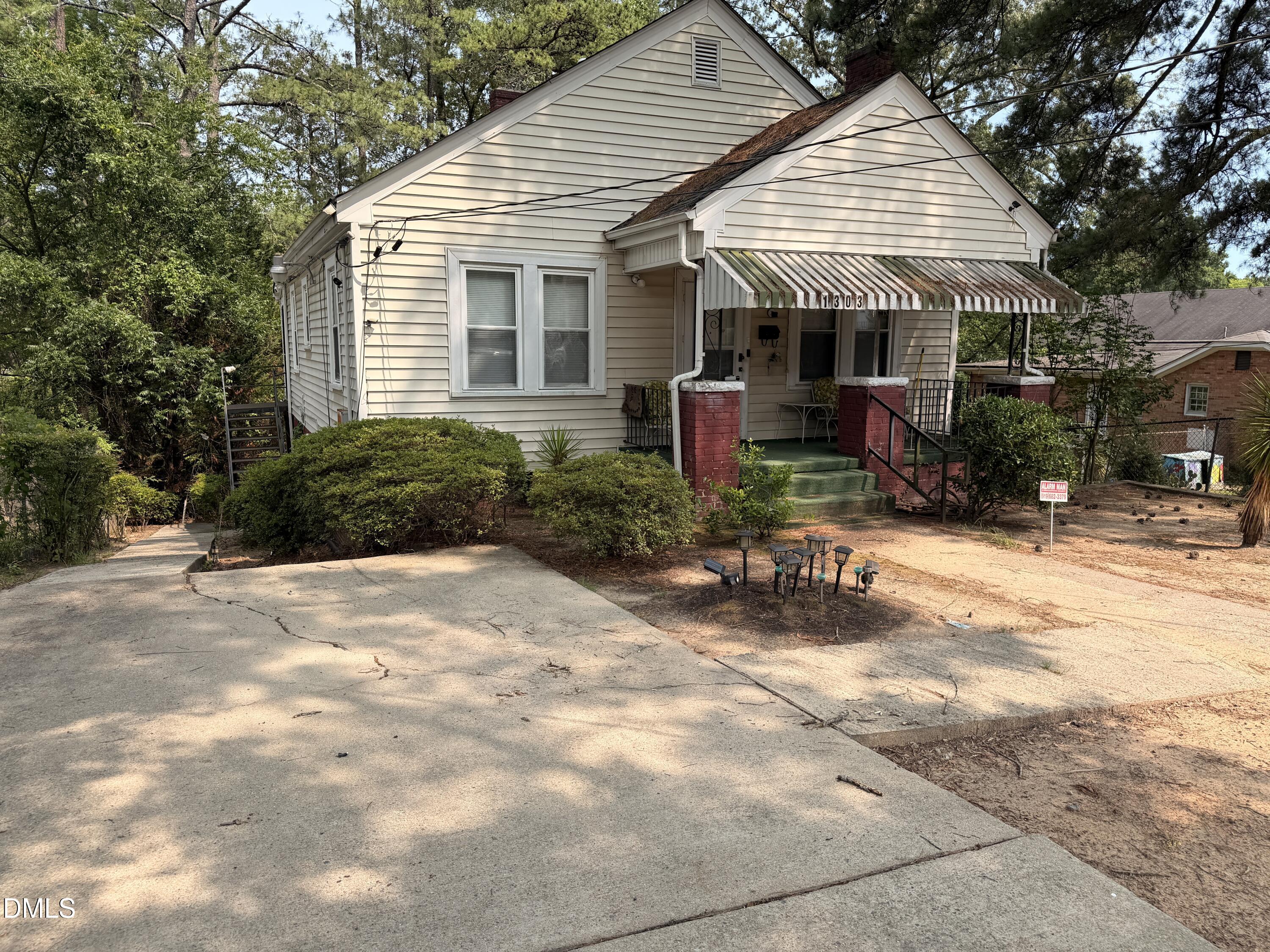 1303 Lincoln Street Property Photo 1
