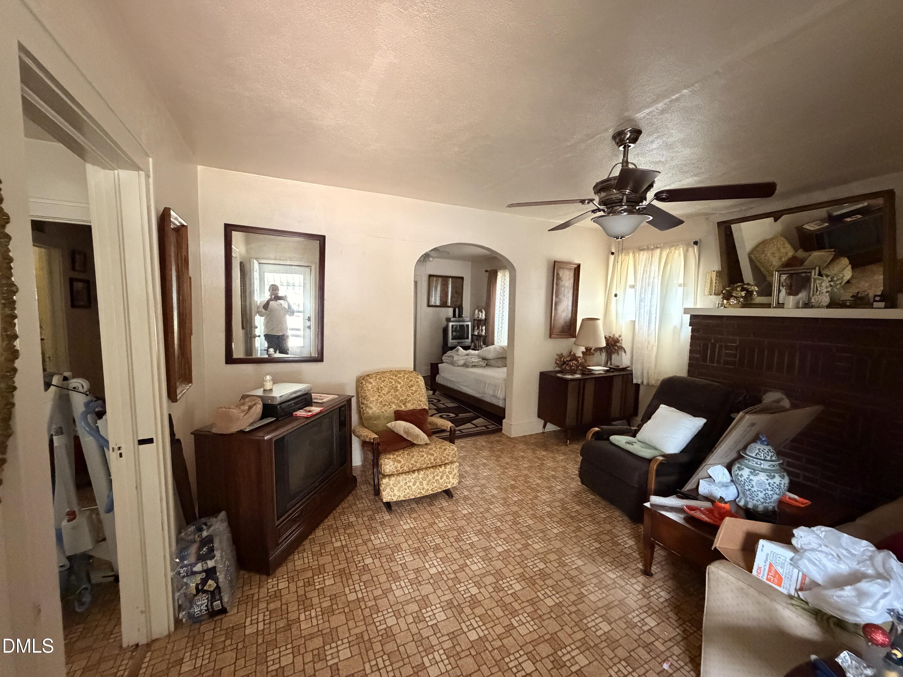 1303 Lincoln Street Property Photo 5