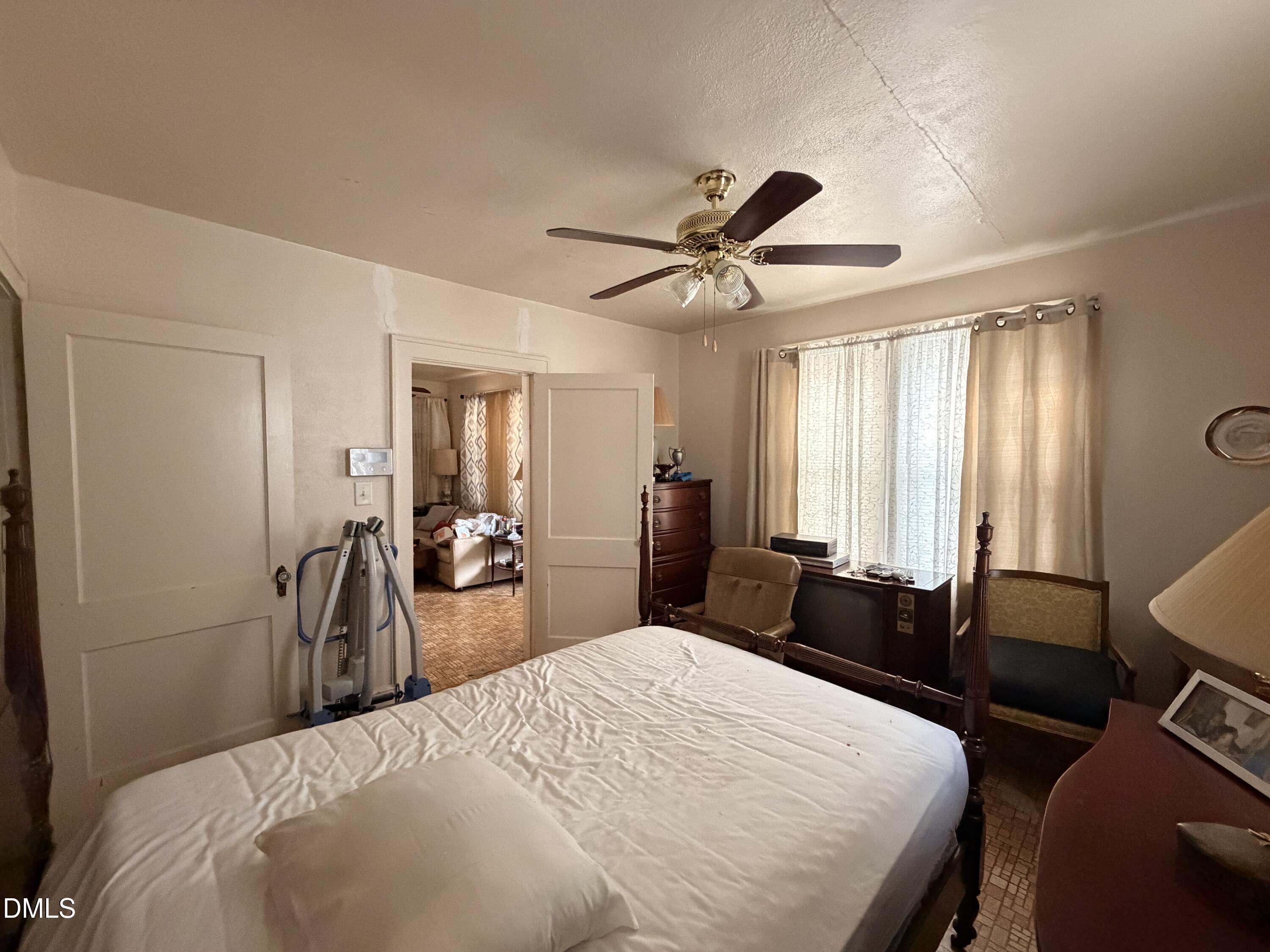 1303 Lincoln Street Property Photo 9