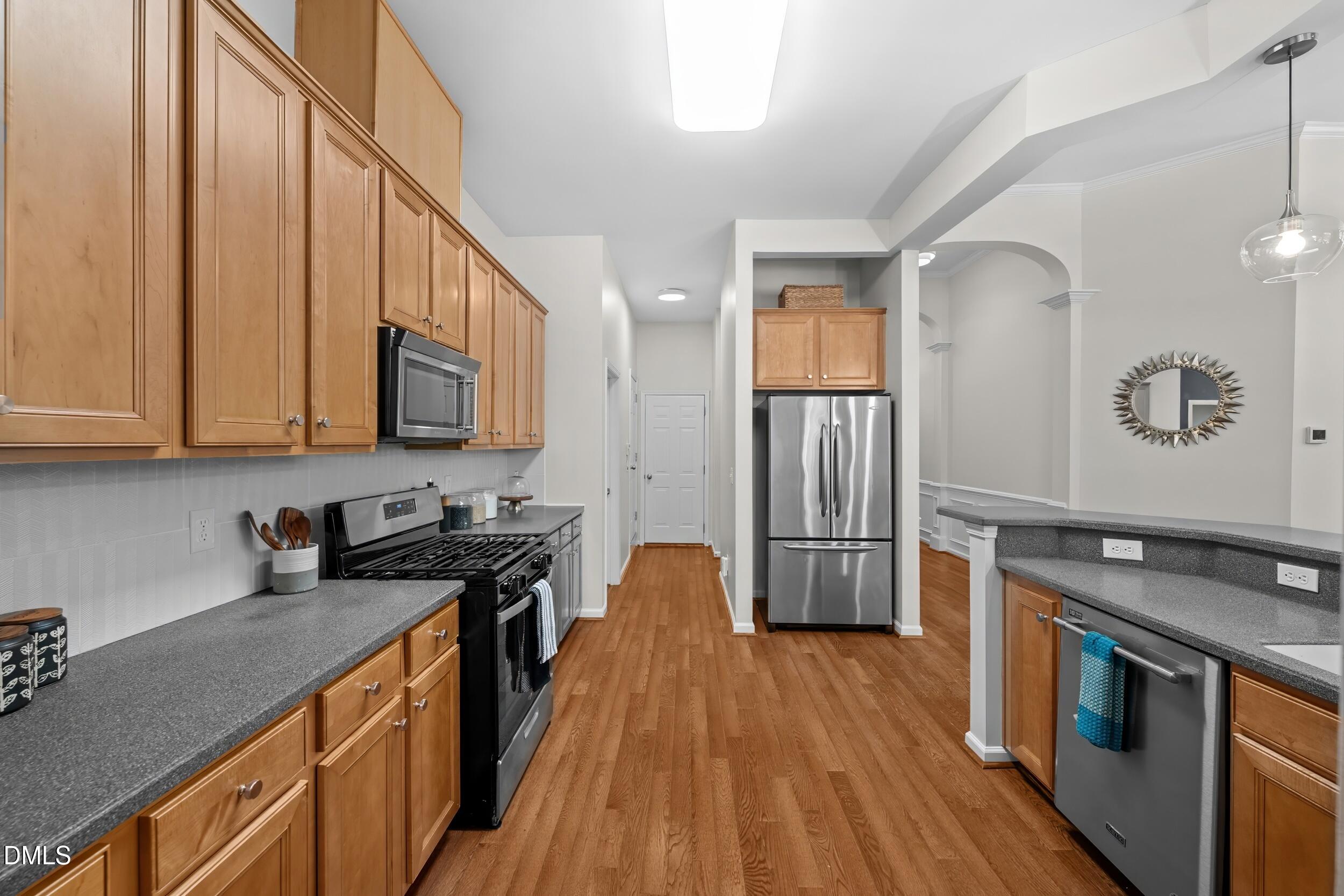 106 Silver Pine Court Property Photo 10