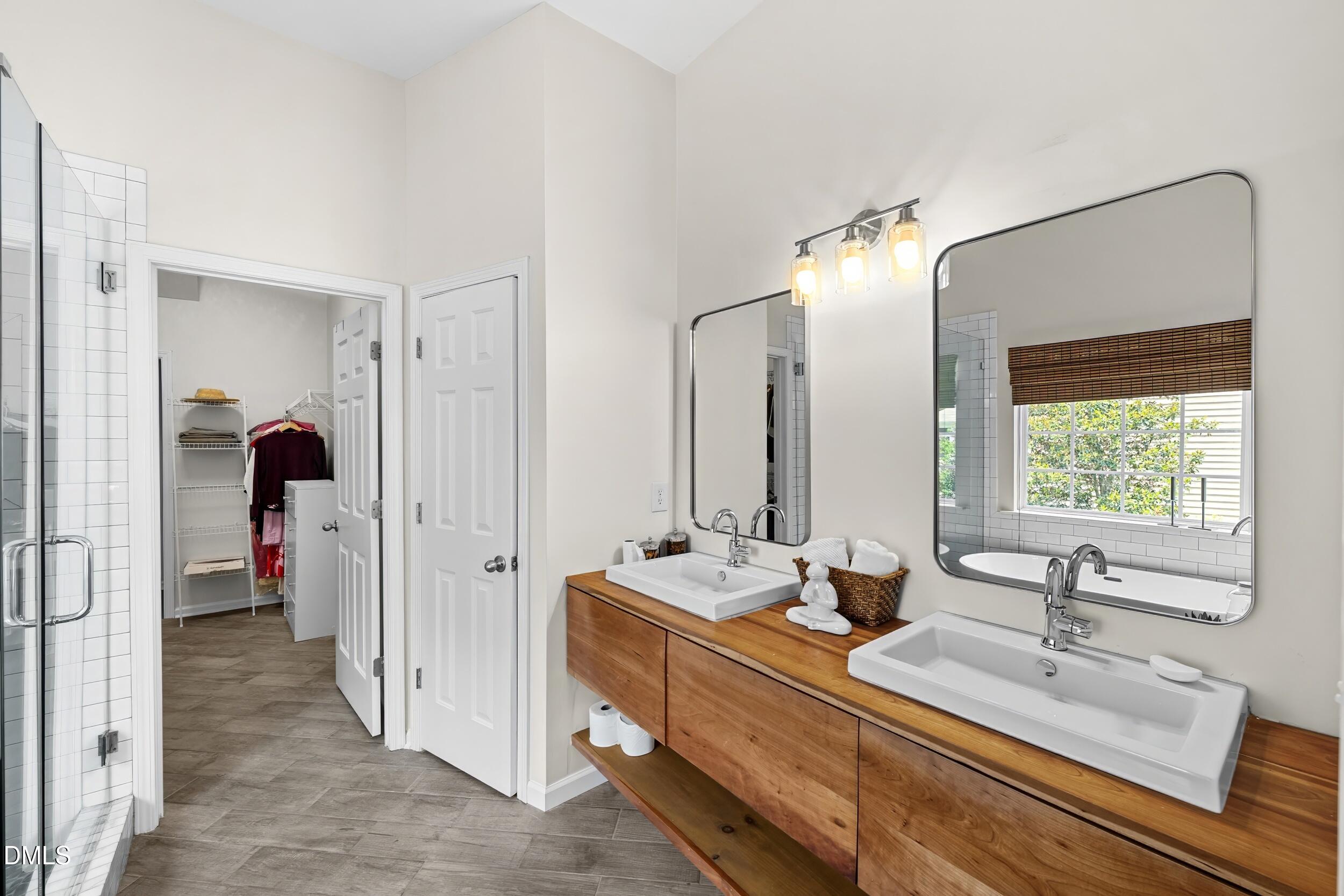 106 Silver Pine Court Property Photo 13