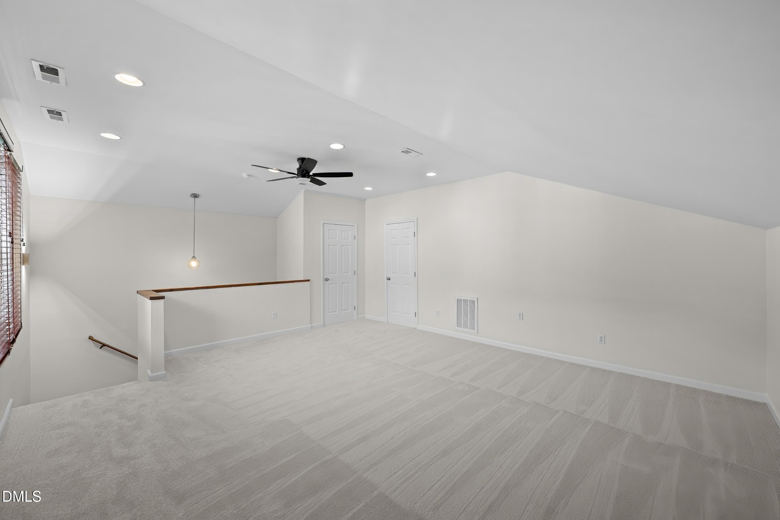 106 Silver Pine Court Property Photo 18