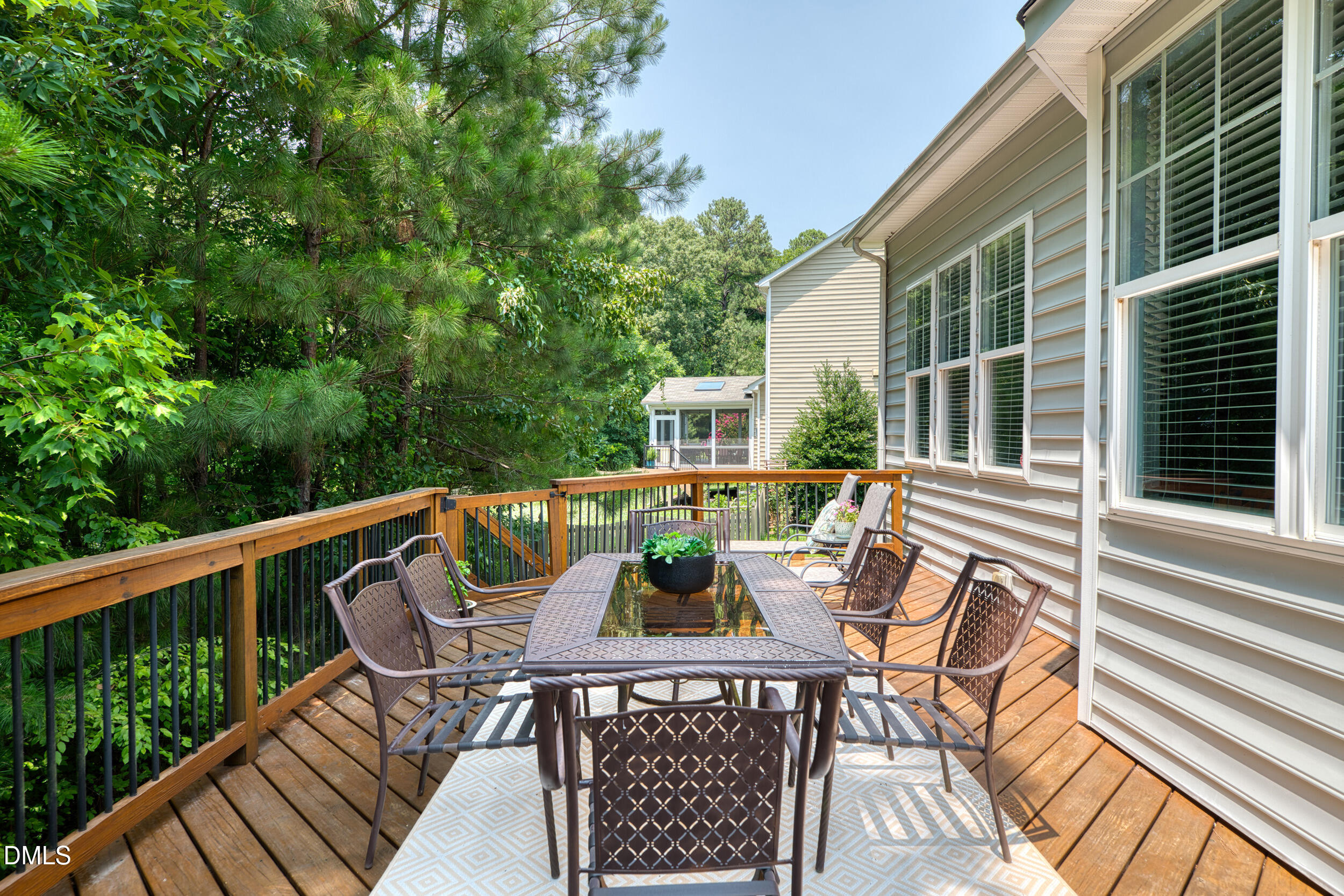 106 Silver Pine Court Property Photo 23