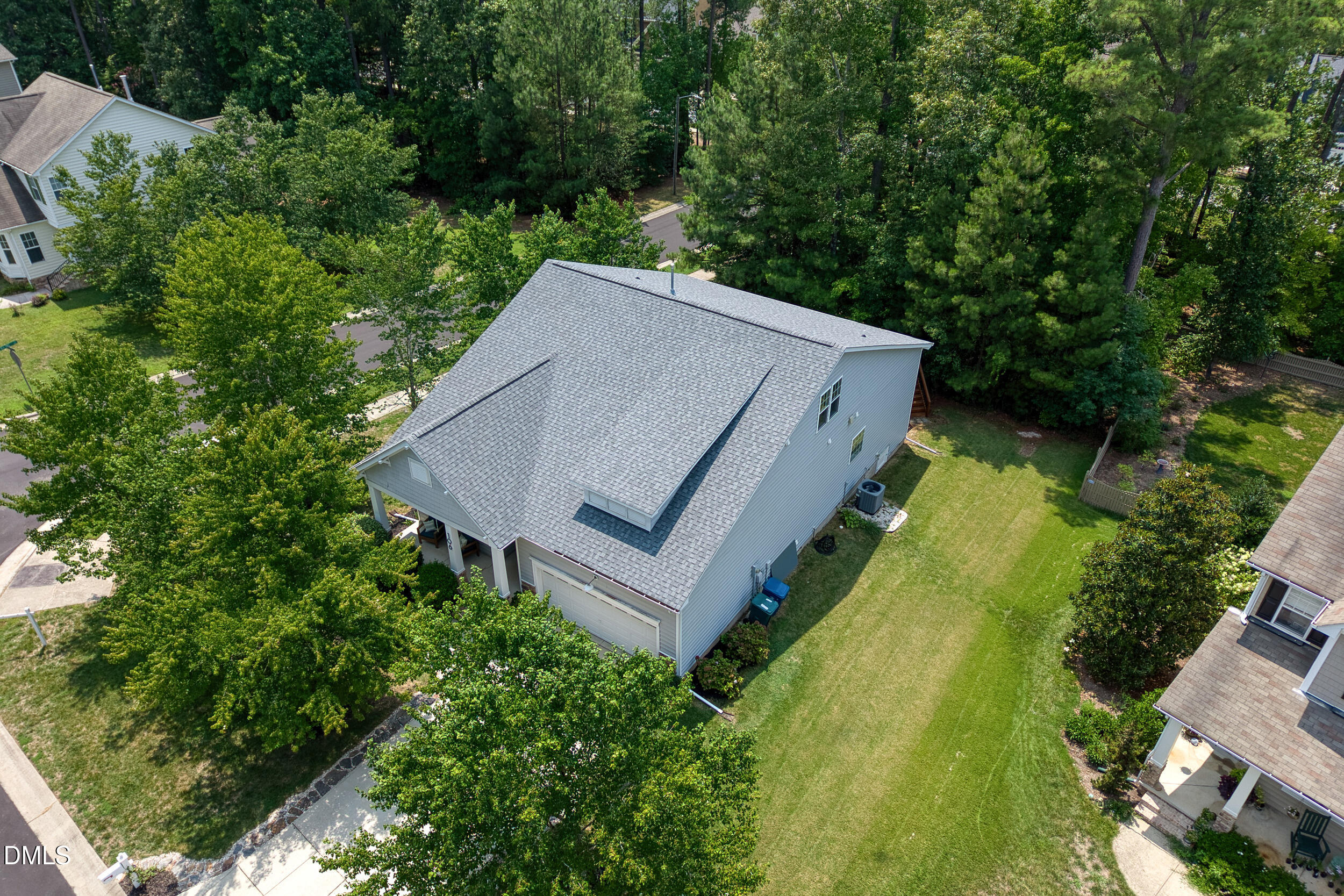 106 Silver Pine Court Property Photo 28