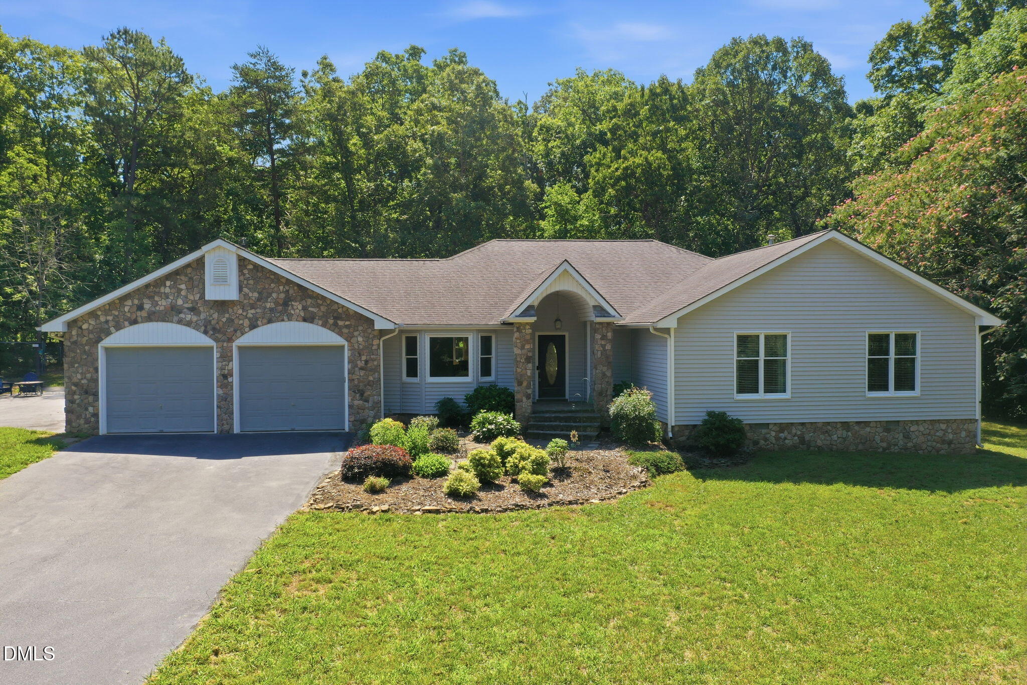 3744 Redbud Road Property Photo 1
