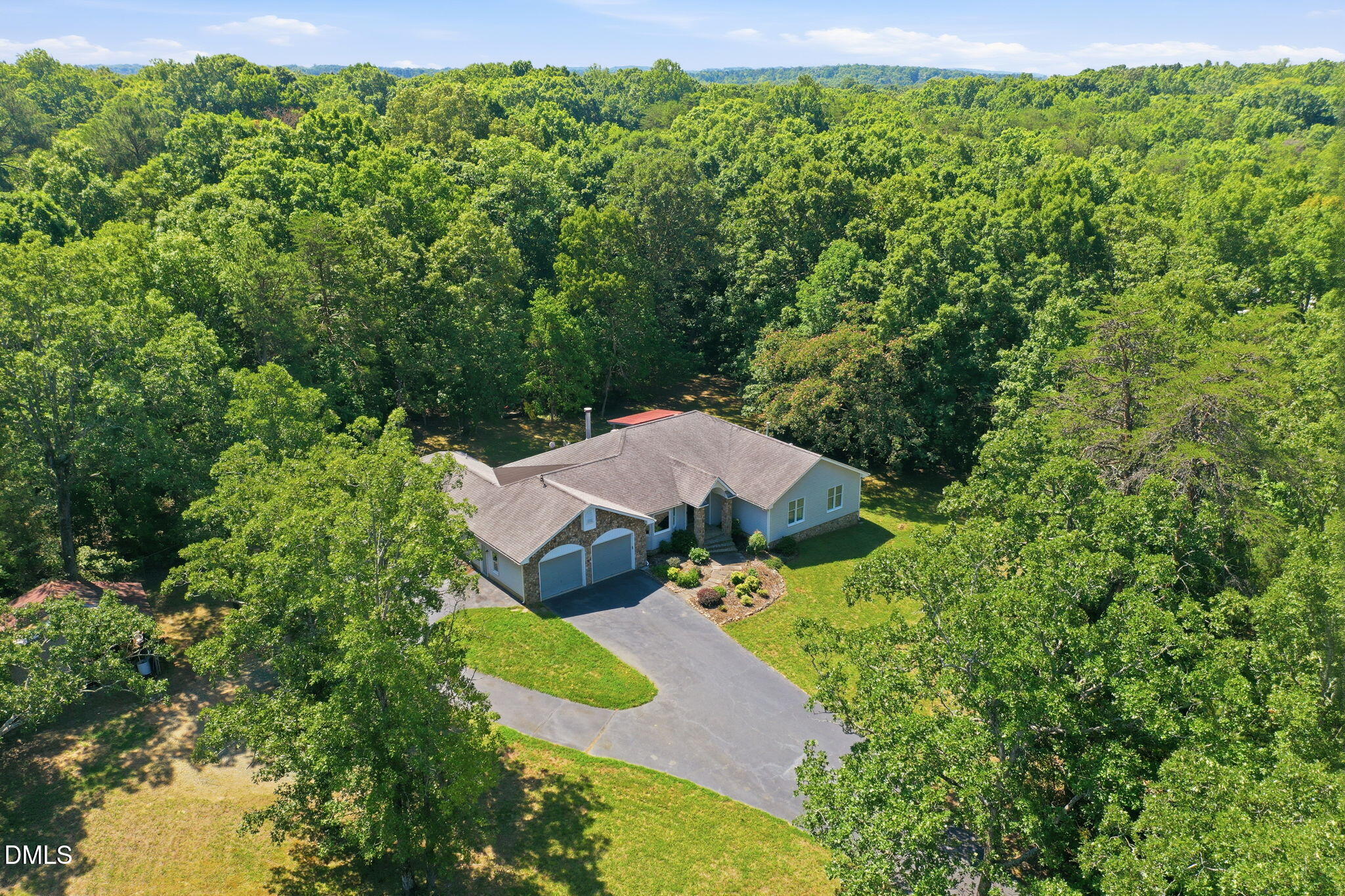 3744 Redbud Road Property Photo 2