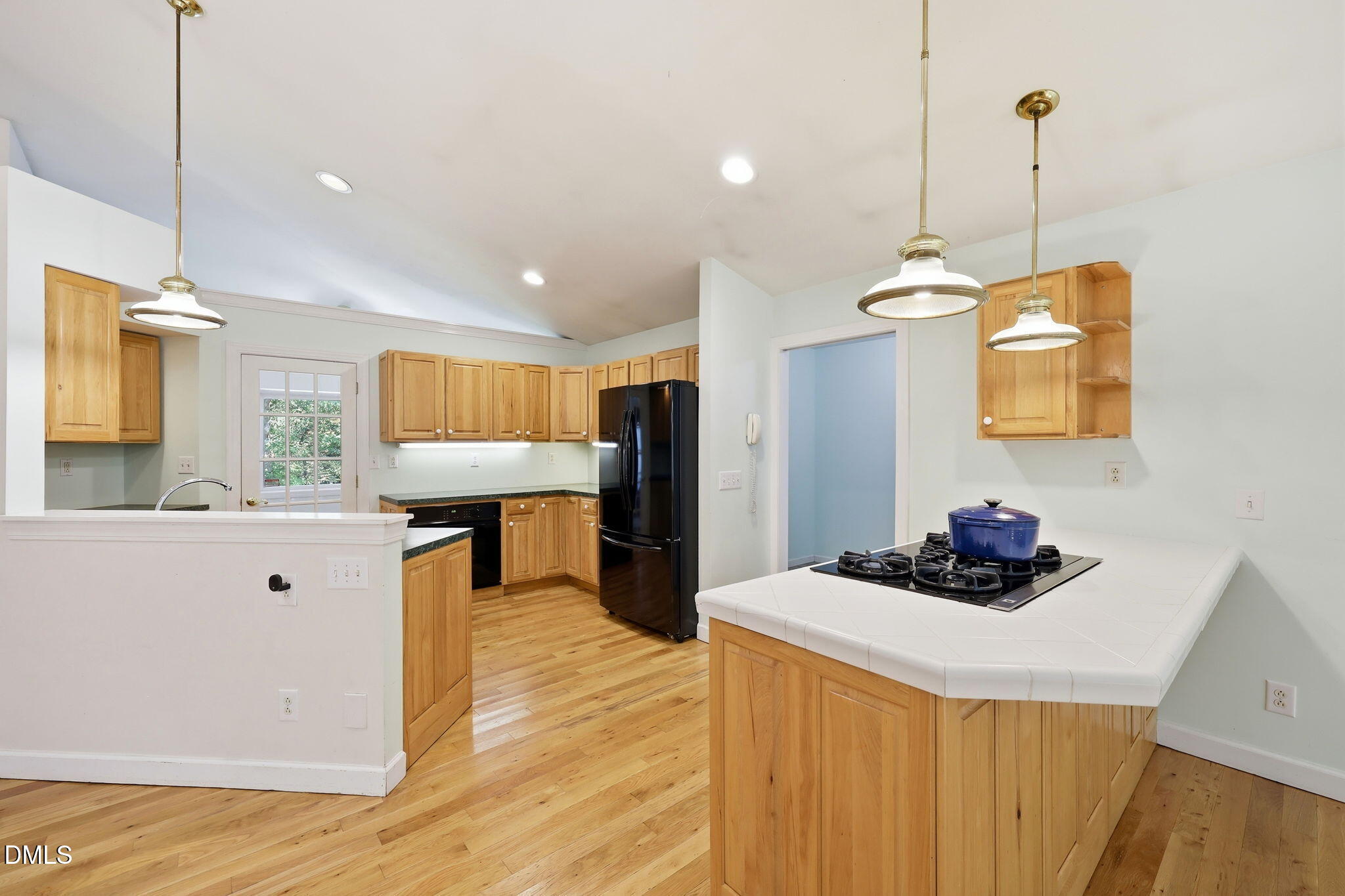 3744 Redbud Road Property Photo 9