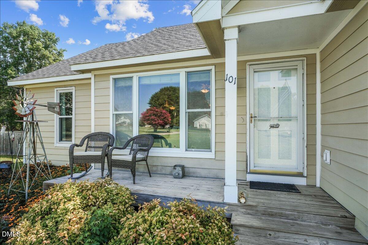 101 Wexford Drive Property Photo 5