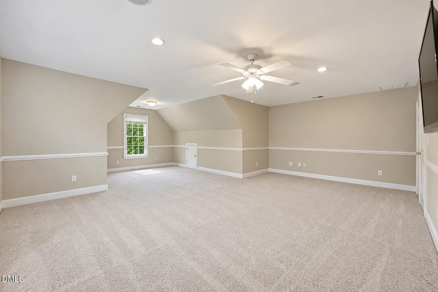 202 Briardale Avenue Property Photo 25