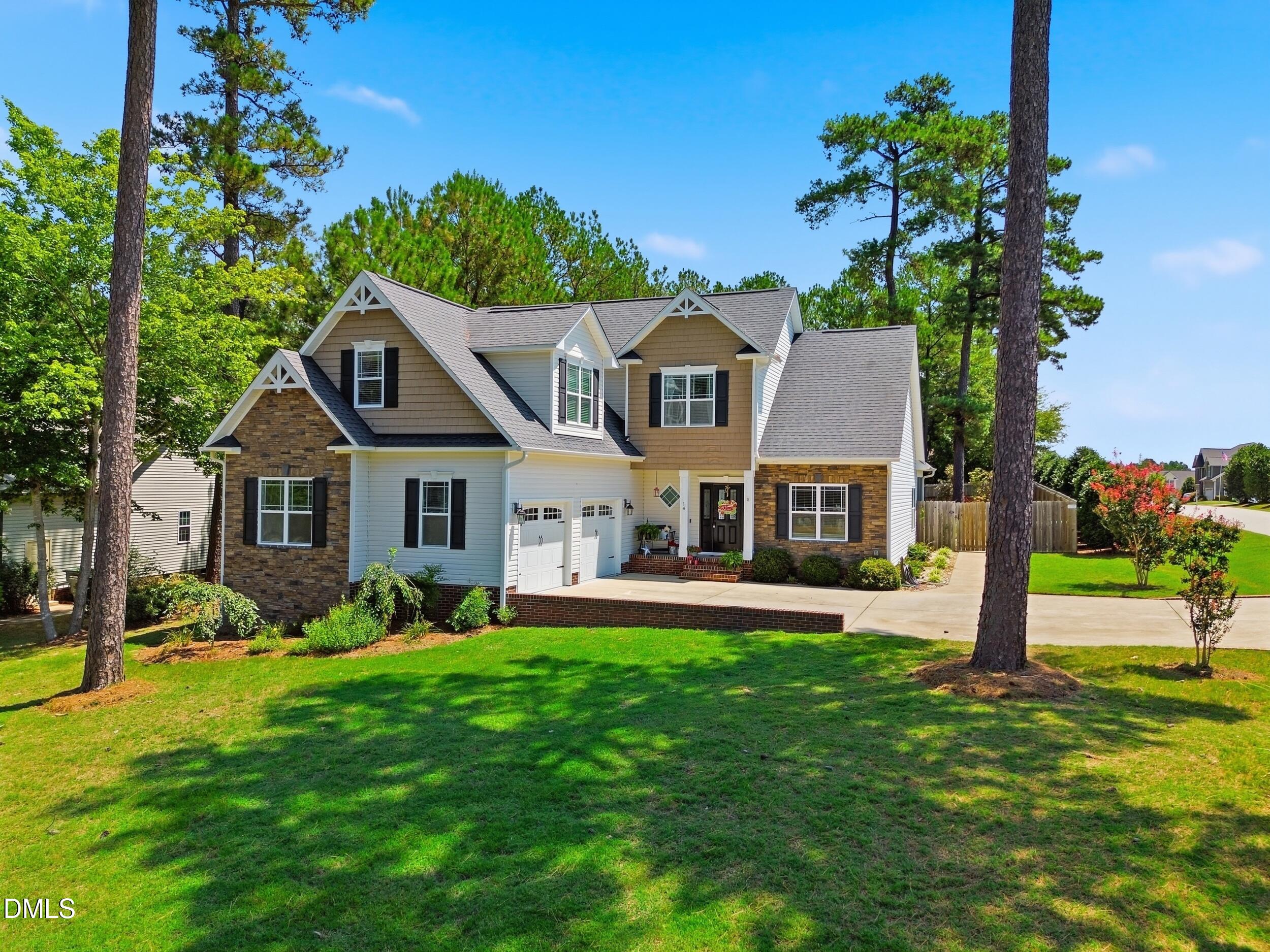 14 N Sunset Ridge Drive Property Photo 1