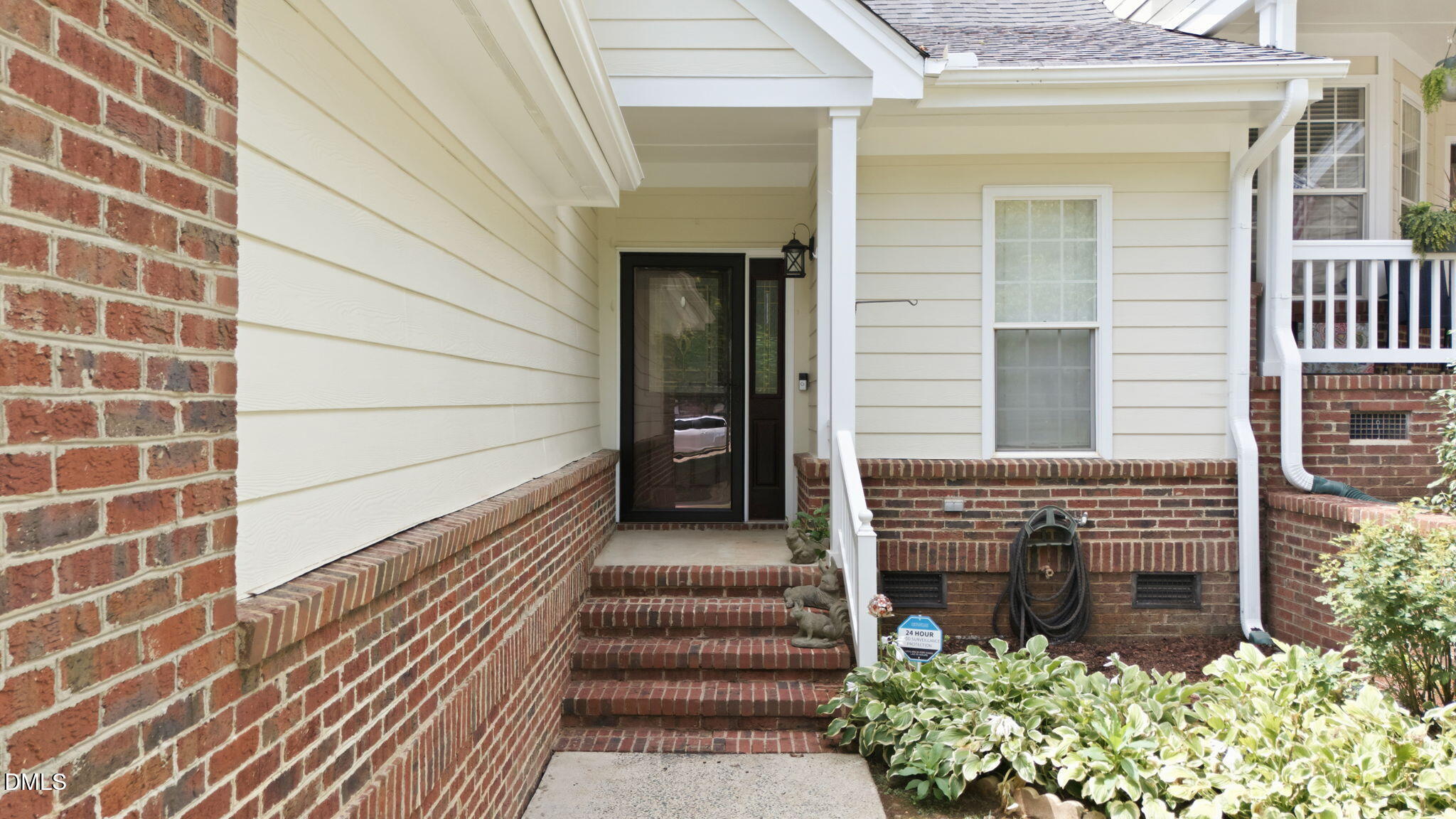 8305 Amber Leaf Court Property Photo 1
