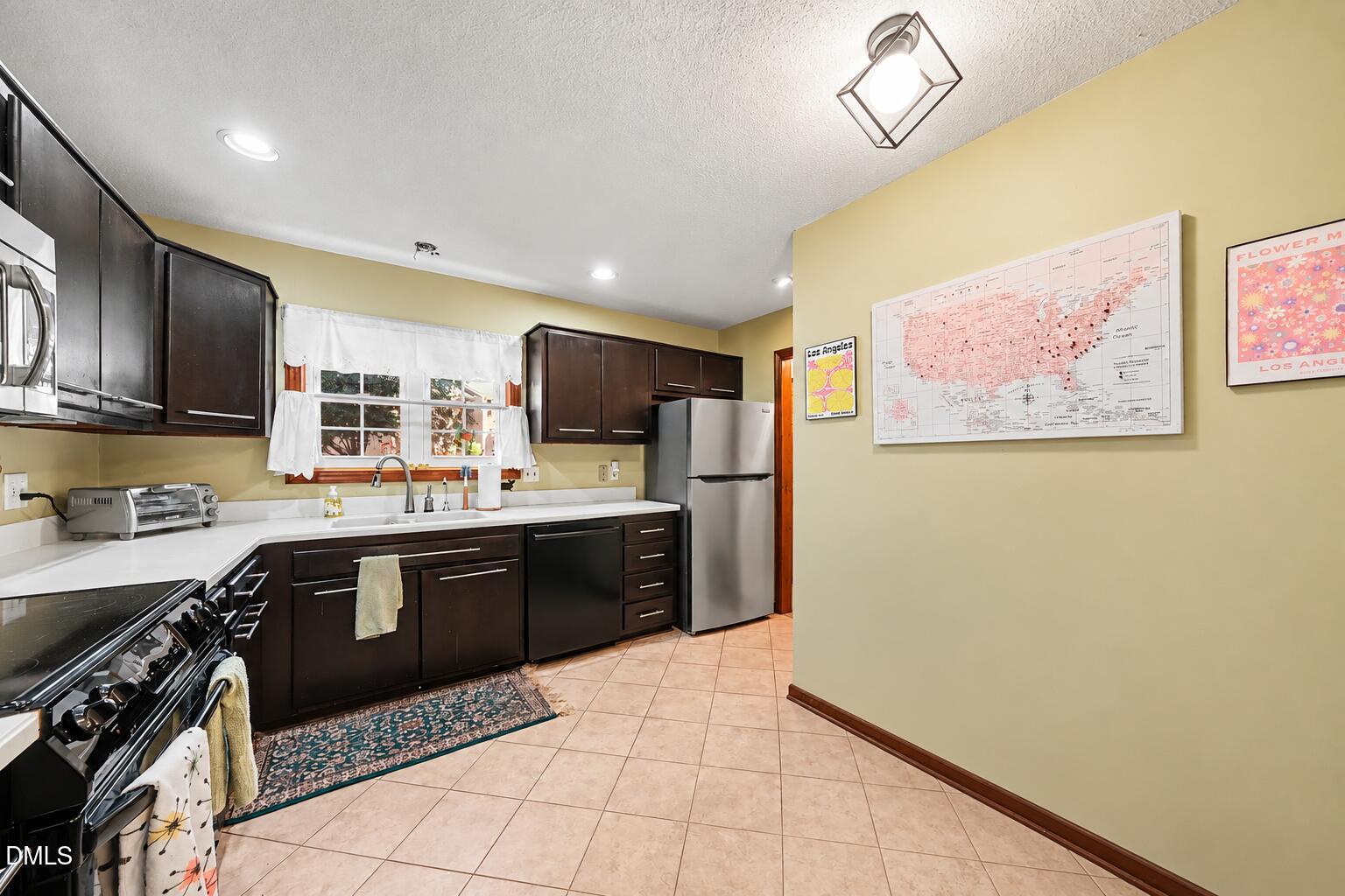 25 Willow Bridge Drive Property Photo 11