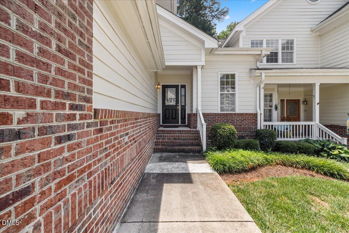 7647 Astoria Place Property Photo 1