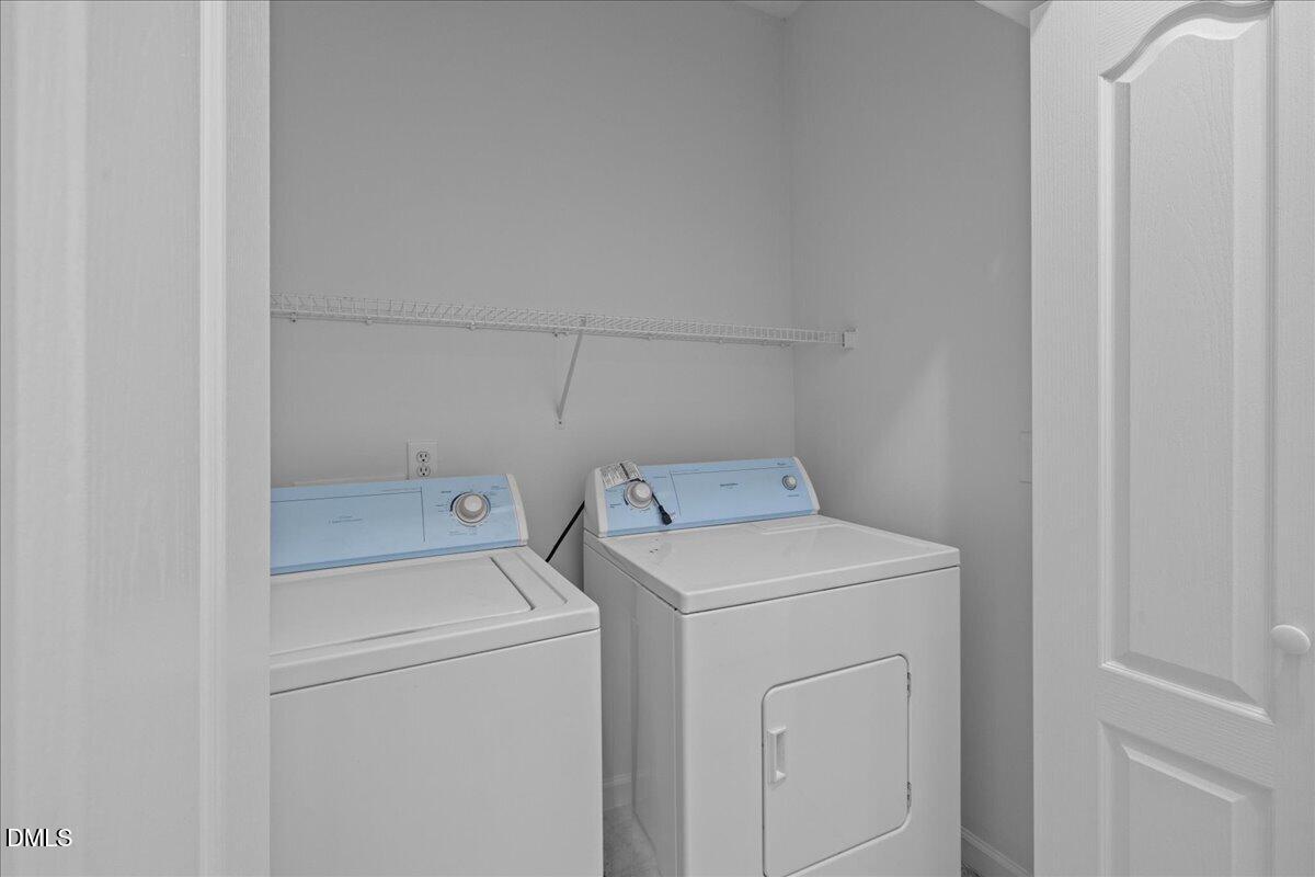 7647 Astoria Place Property Photo 22