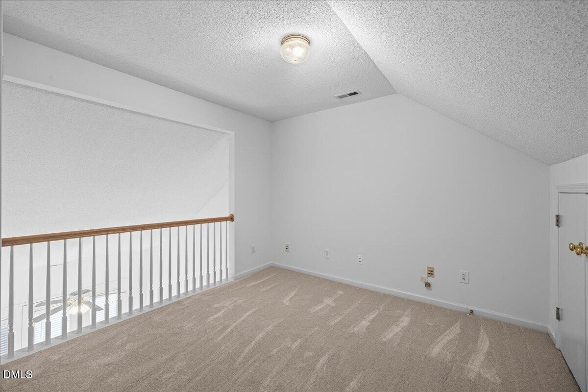 7647 Astoria Place Property Photo 24