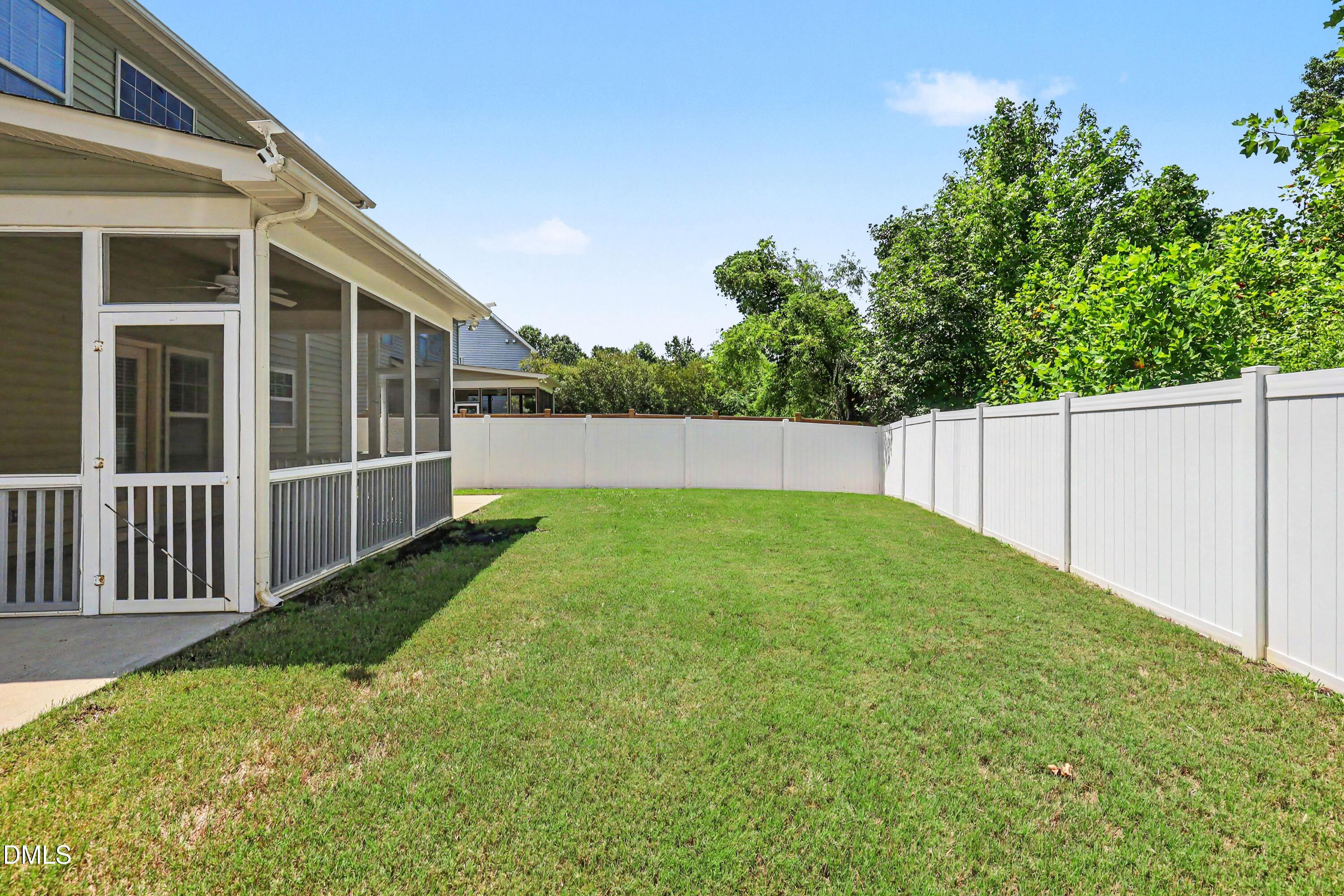 732 Lone Pine Loop Property Photo 27