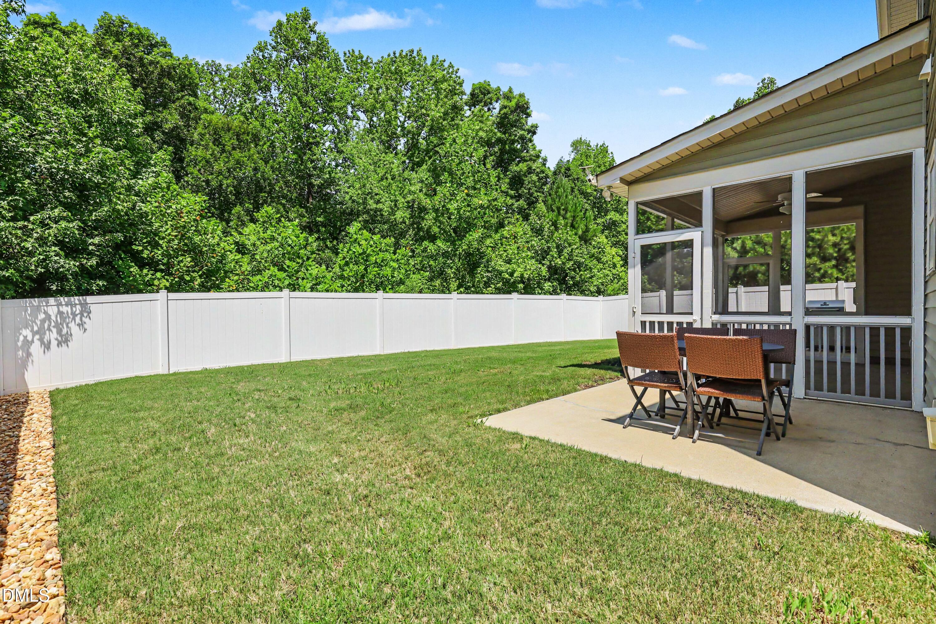 732 Lone Pine Loop Property Photo 28