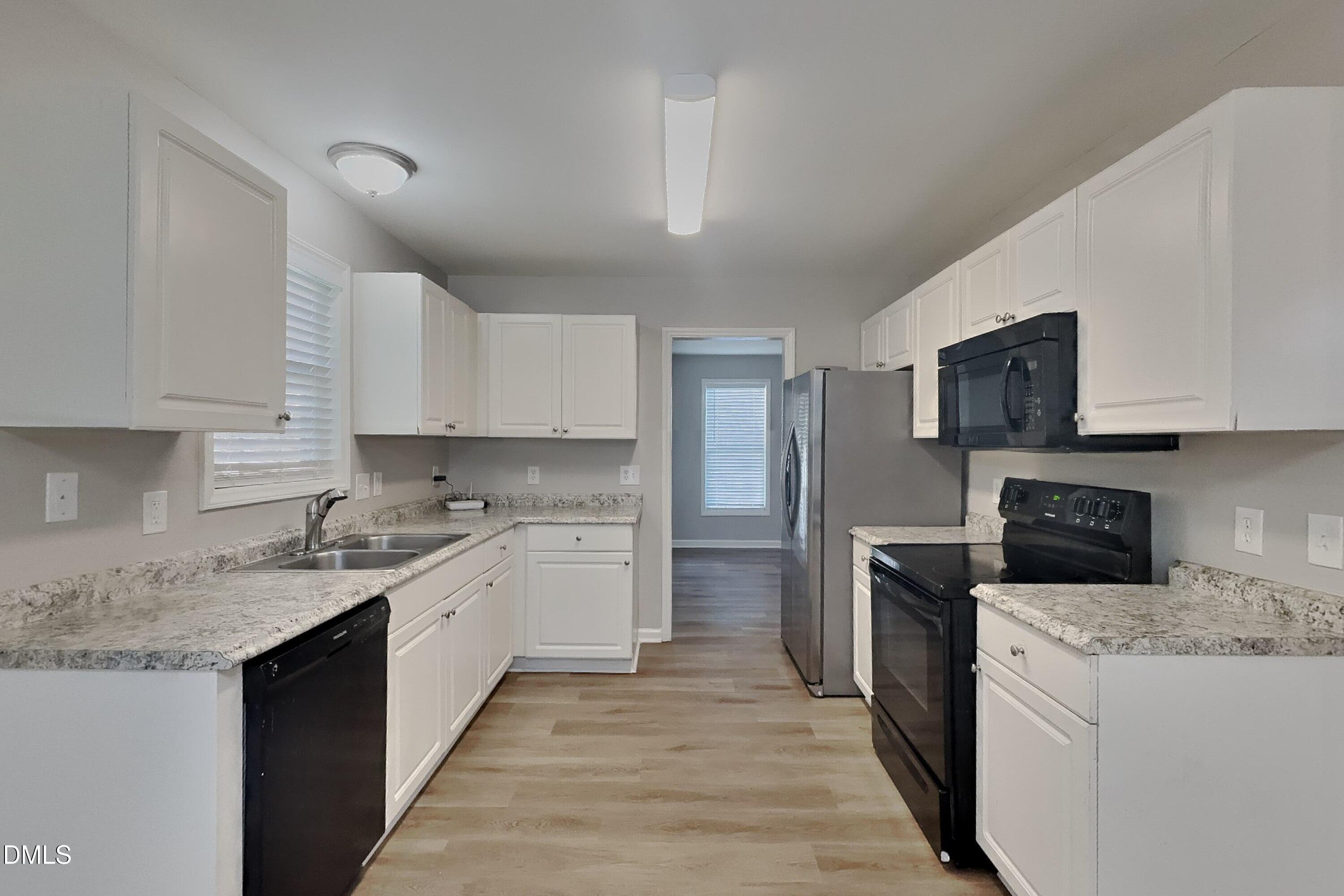 4425 Windstorm Way Property Photo 5