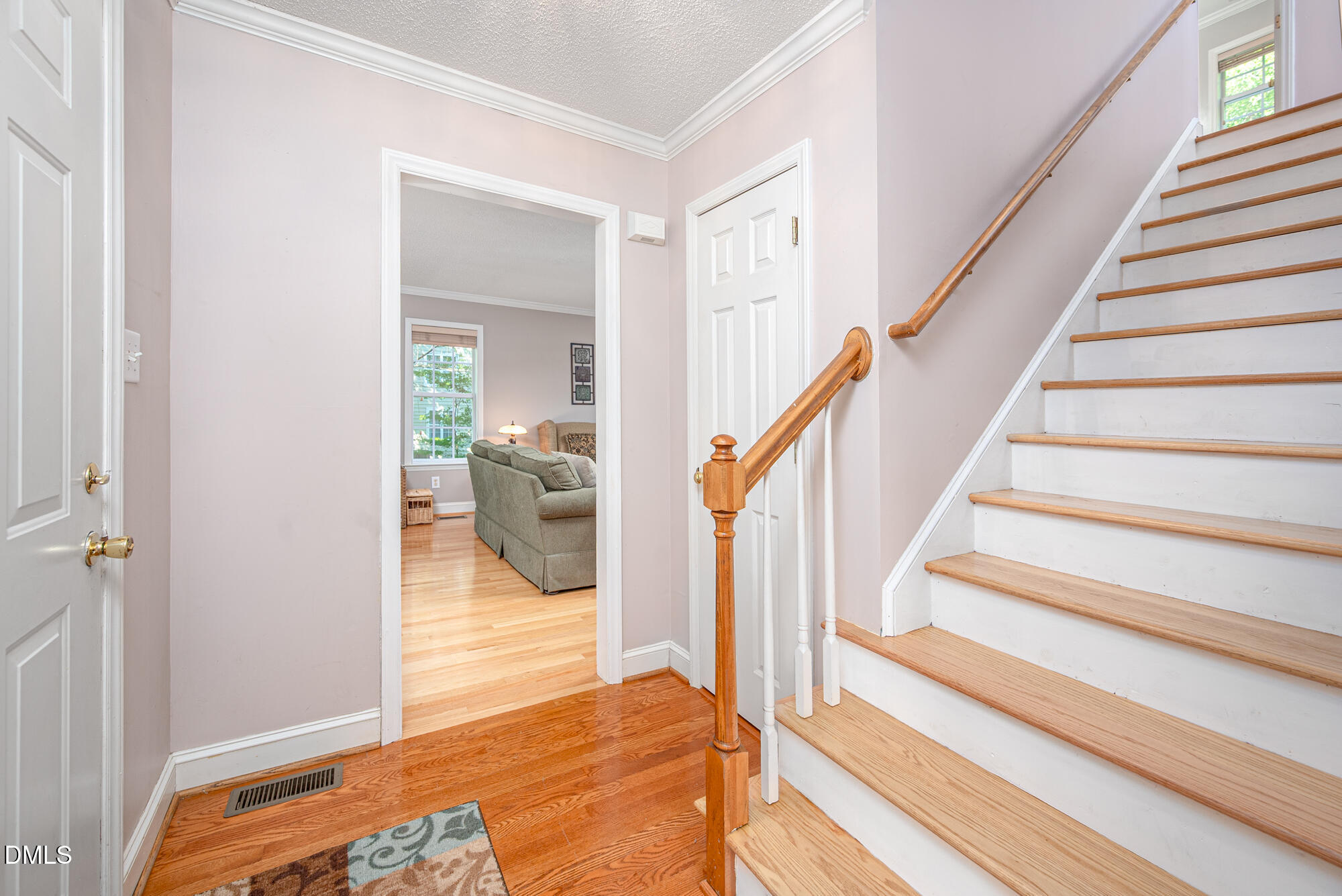 2032 Bayleaf Drive Property Photo 8