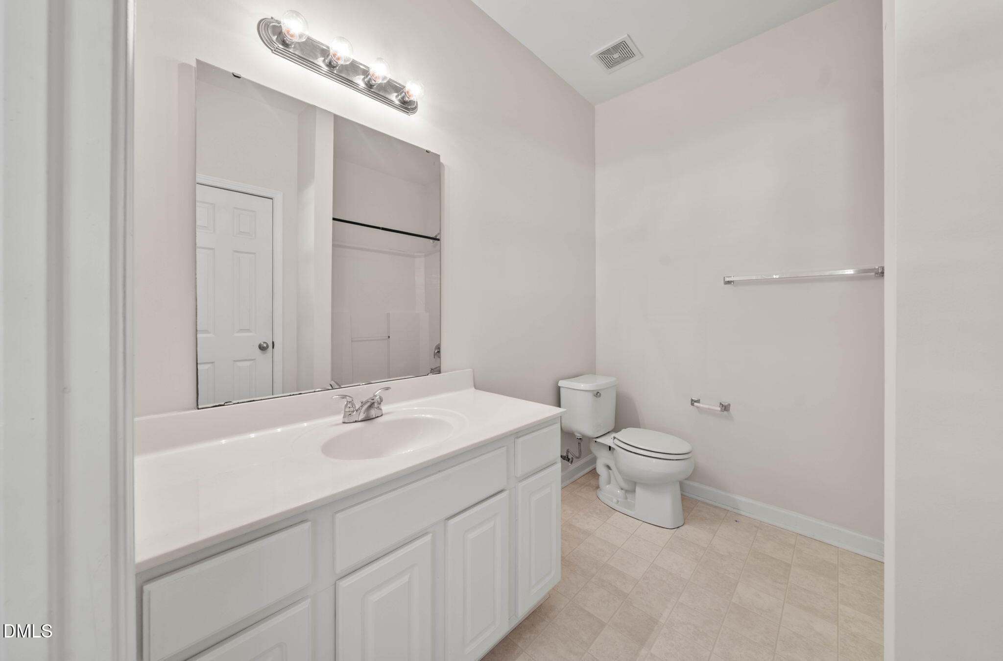 1012 Linen Drive Property Photo 10