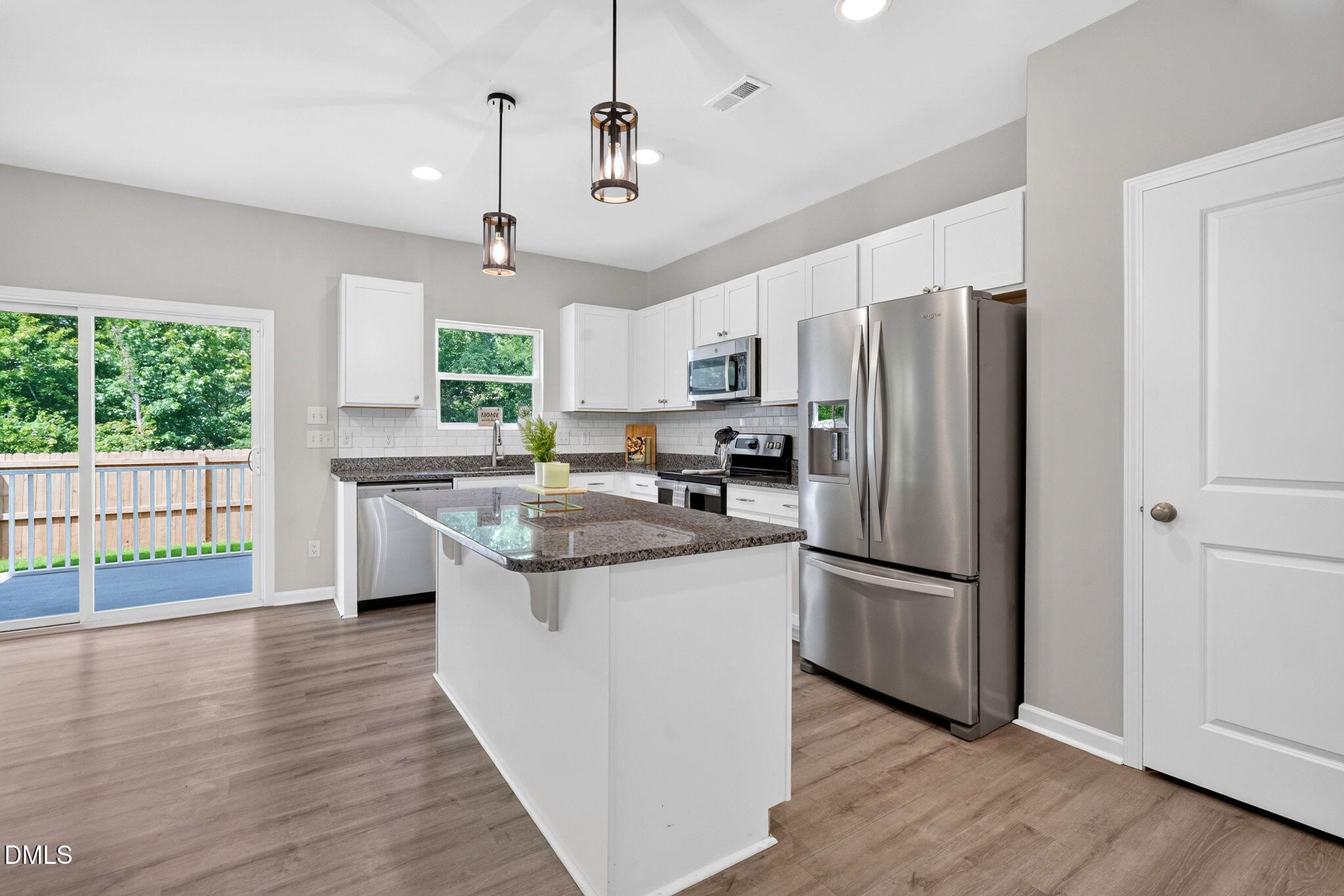 1020 Sumter Pointe Way Property Photo 6