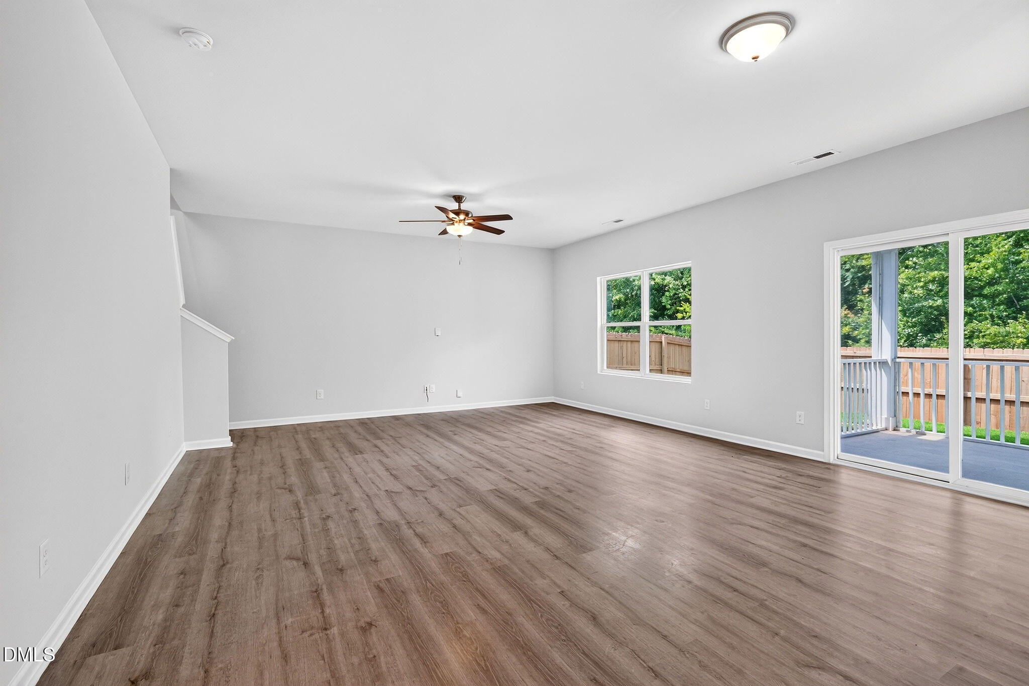 1020 Sumter Pointe Way Property Photo 10