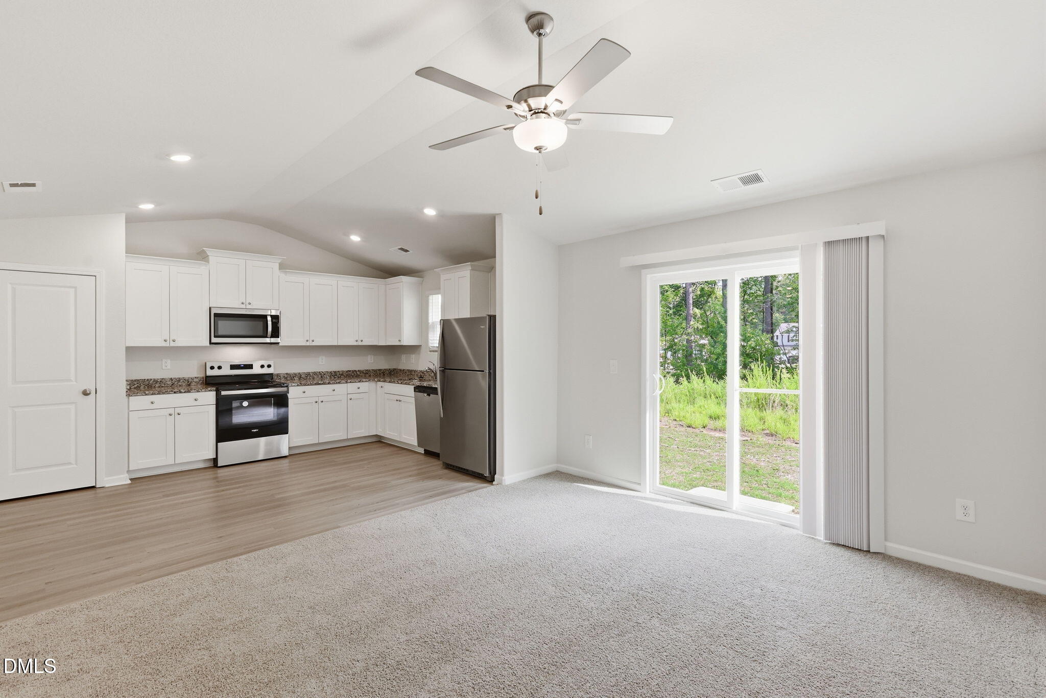 180 Everglade Way Property Photo 9