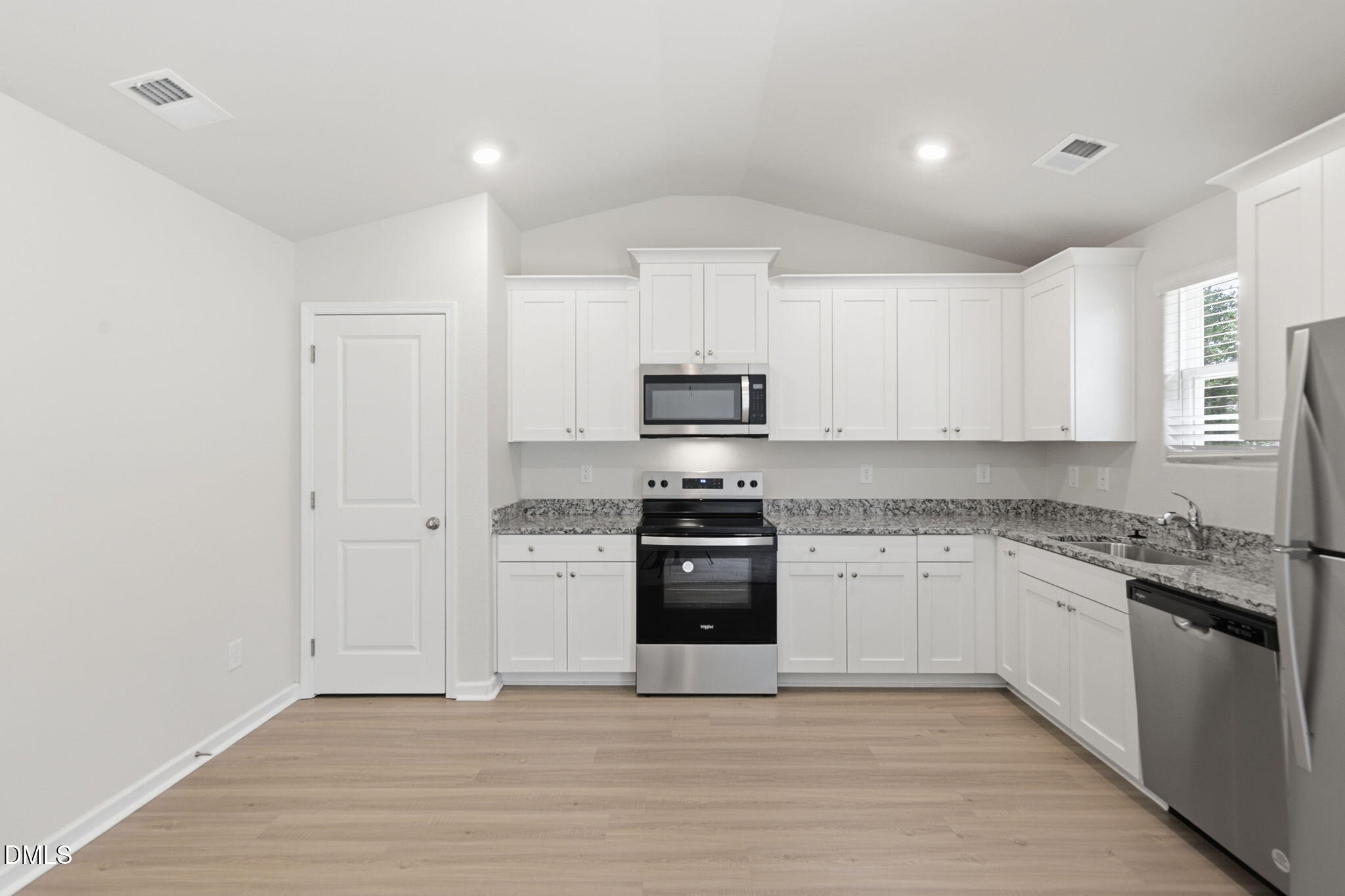 180 Everglade Way Property Photo 12