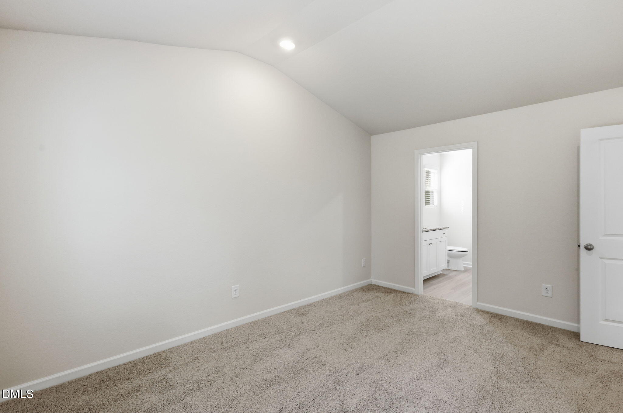 180 Everglade Way Property Photo 15