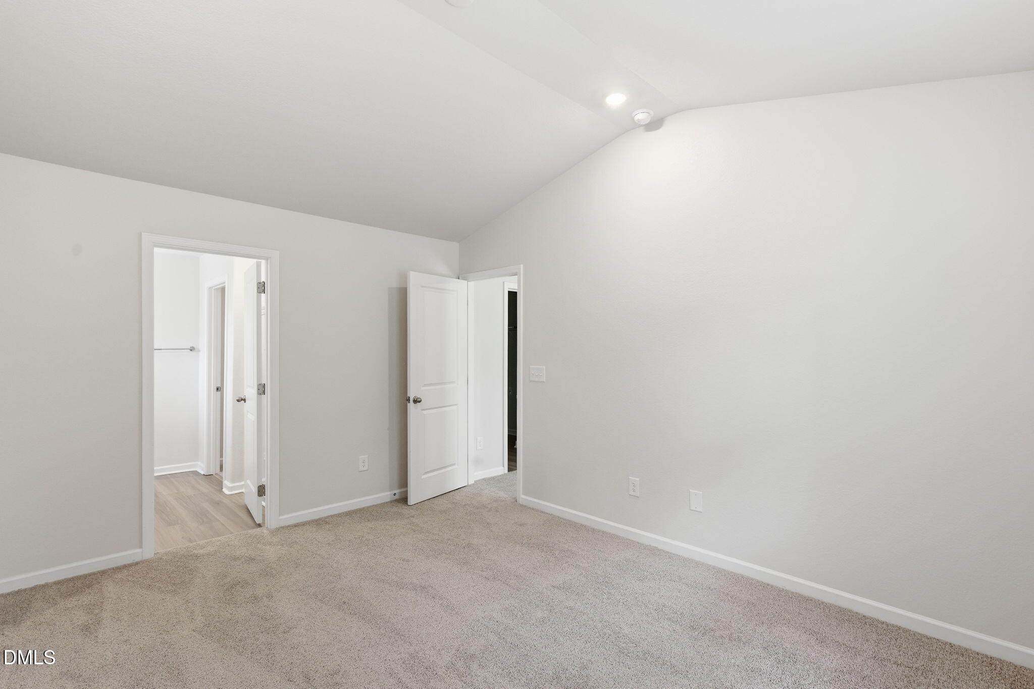 180 Everglade Way Property Photo 16
